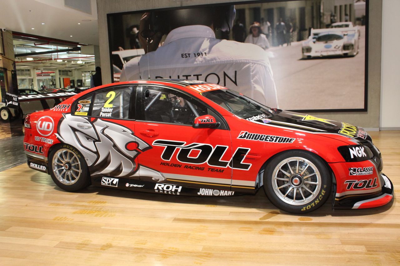 HOLDEN COMMODORE V8 SUPERCAR BODY KIT Wroc?awski Informator