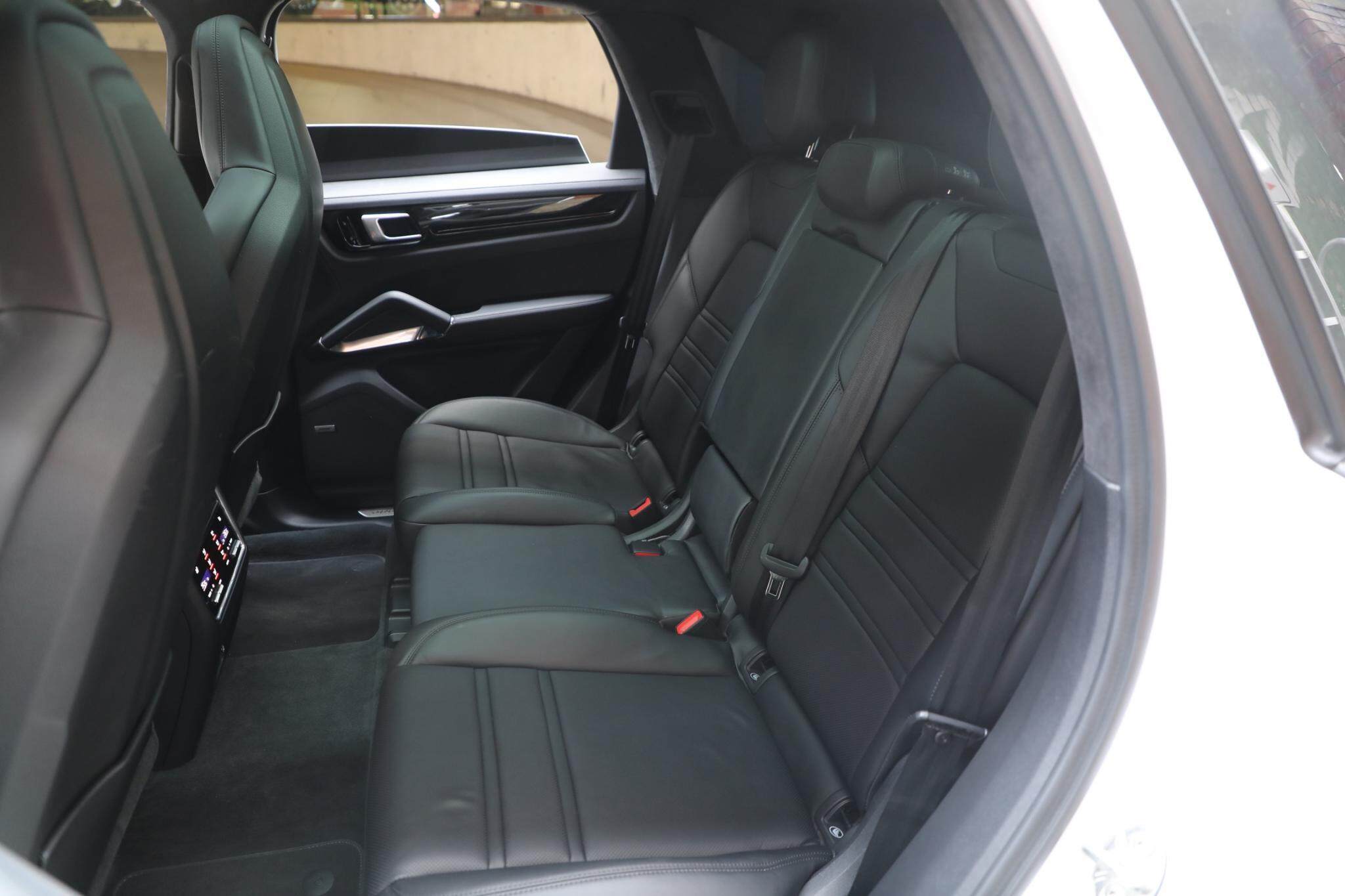 2018 Porsche Cayenne 9YA Turbo Wagon 5dr Tiptronic 8sp 4x4 4.0TT [MY19] 