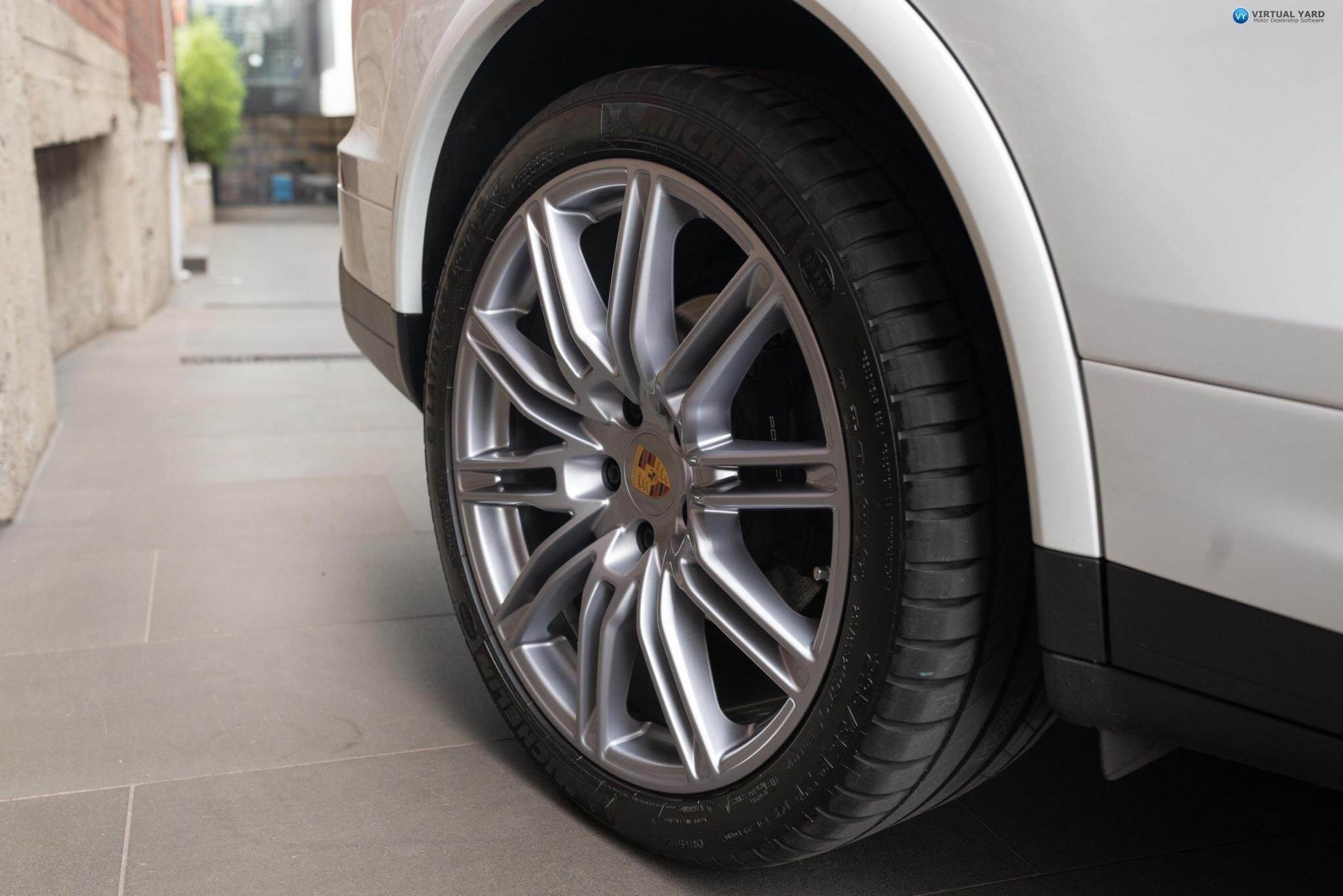 2016 Porsche Cayenne 92A Diesel Platinum Edition Wagon 5dr Tiptronic 8sp 4x4 3.0DT [MY17] 