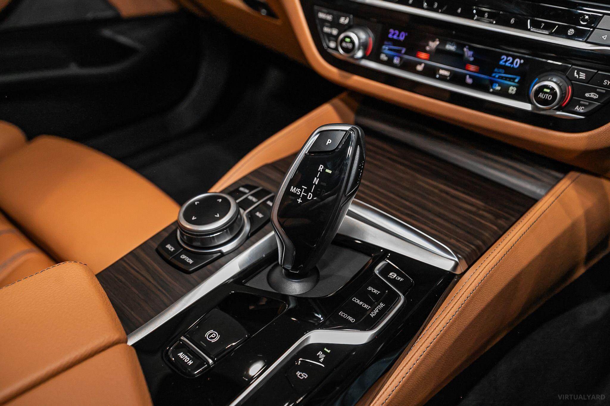 2022 BMW 5 Series G30 LCI M550i xDrive Sedan 4dr Steptronic 8sp 4WD 4.4TT 