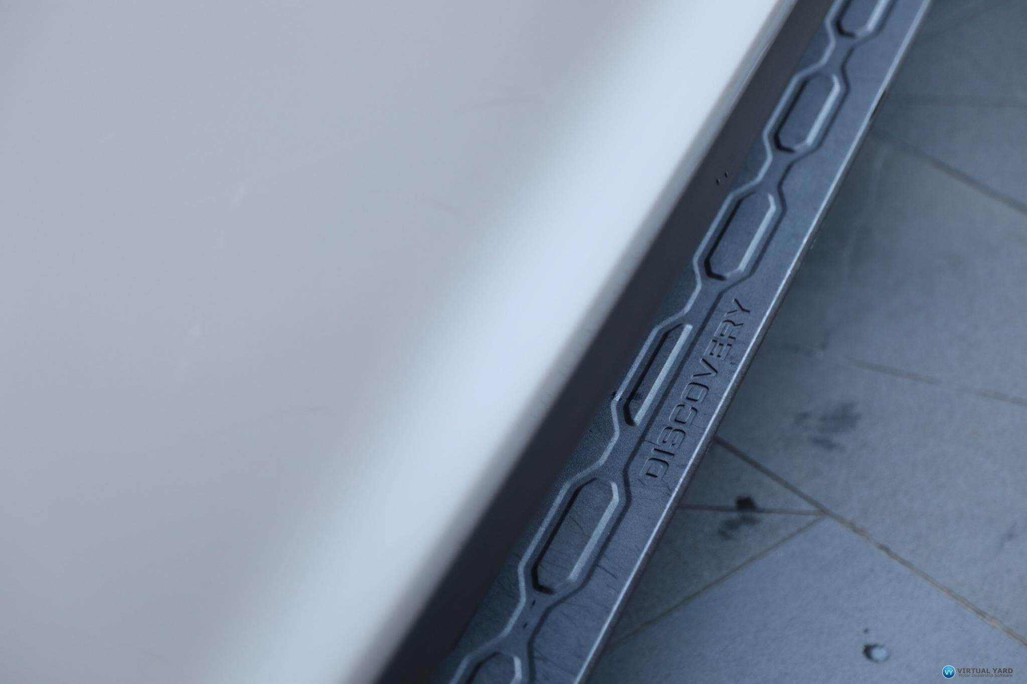 2018 Land Rover Discovery Series 5 TD4 HSE Wagon 5dr Spts Auto 8sp 4WD 2.0DT [MY18] 