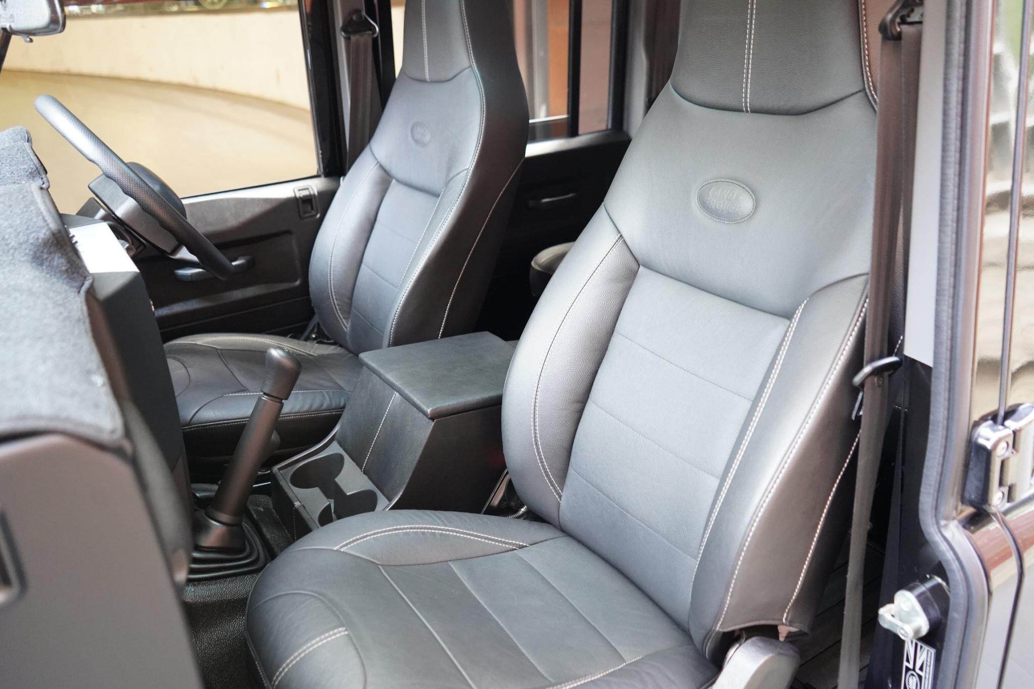 2015 Land Rover Defender 110 Wagon 5dr Man 6sp 4x4 2.2DT [MY15] 