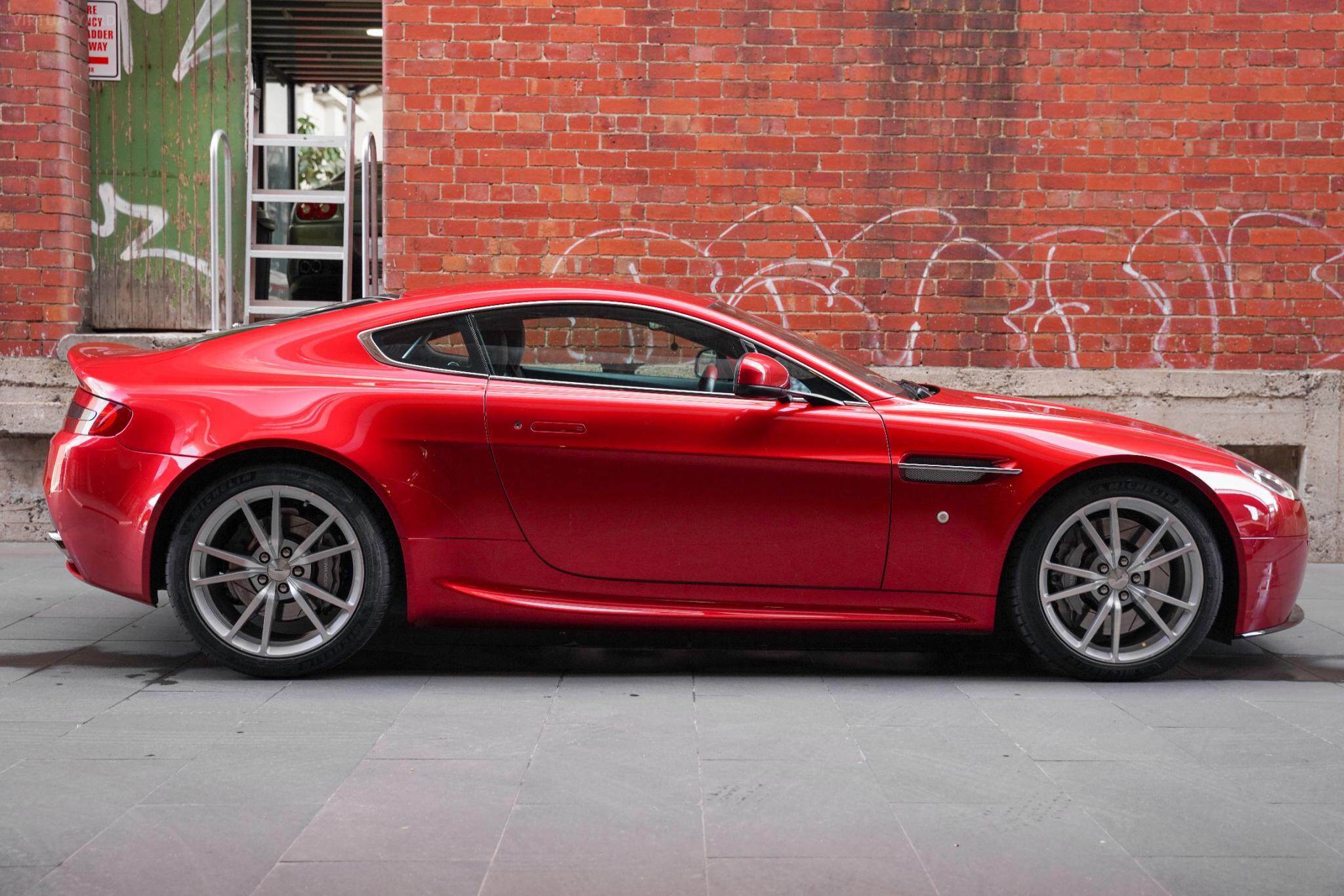 2014 Aston Martin V8 Vantage Coupe 2dr Man 6sp 4.7i [MY14] 
