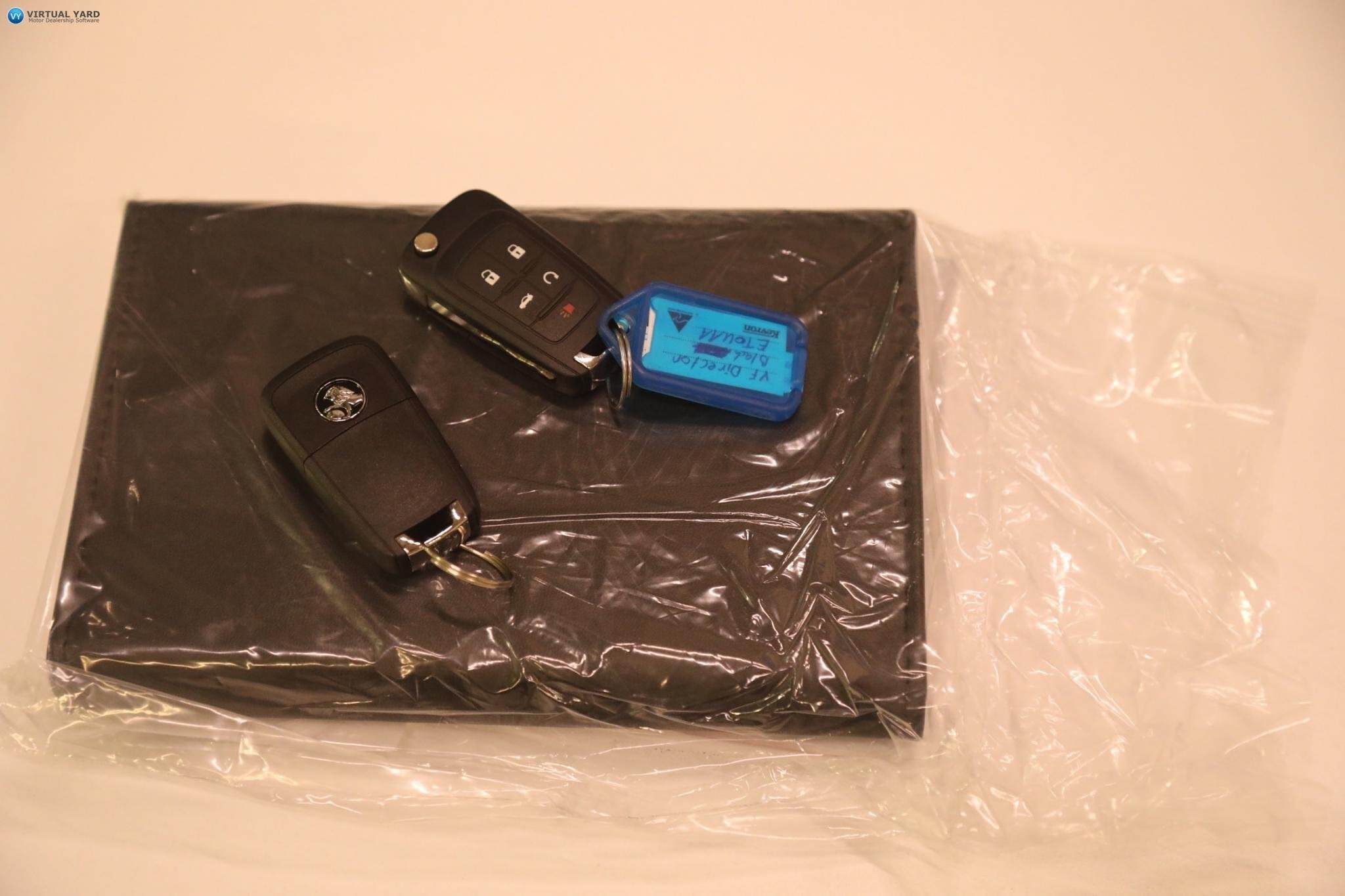 2017 Holden Calais VF Series II Director Sedan 4dr Spts Auto 6sp 6.2i [MY17] 