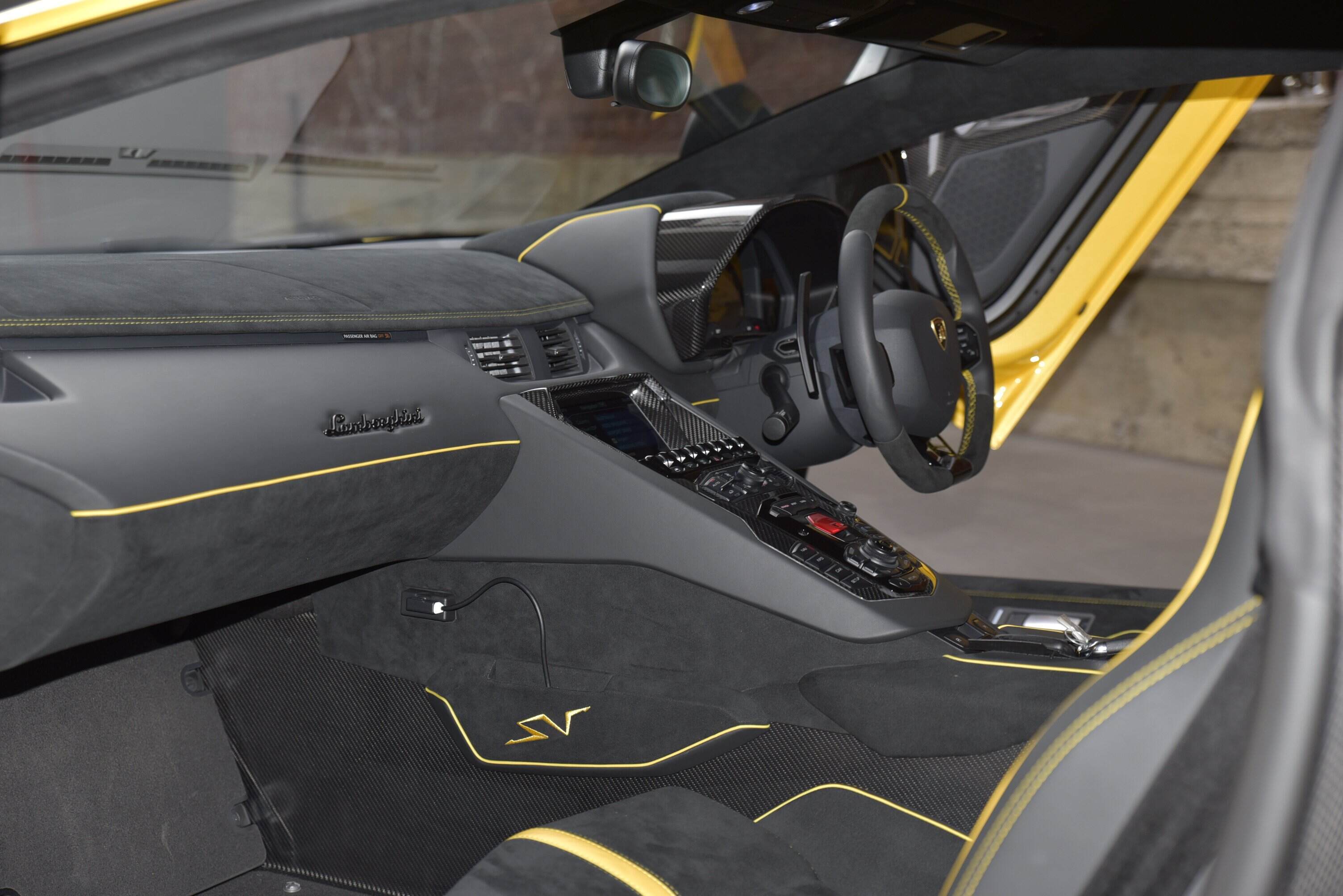 2015 Lamborghini Aventador 834 LP750-4 Superveloce Coupe 2dr ISR 7sp AWD 6.5i [MY16] 