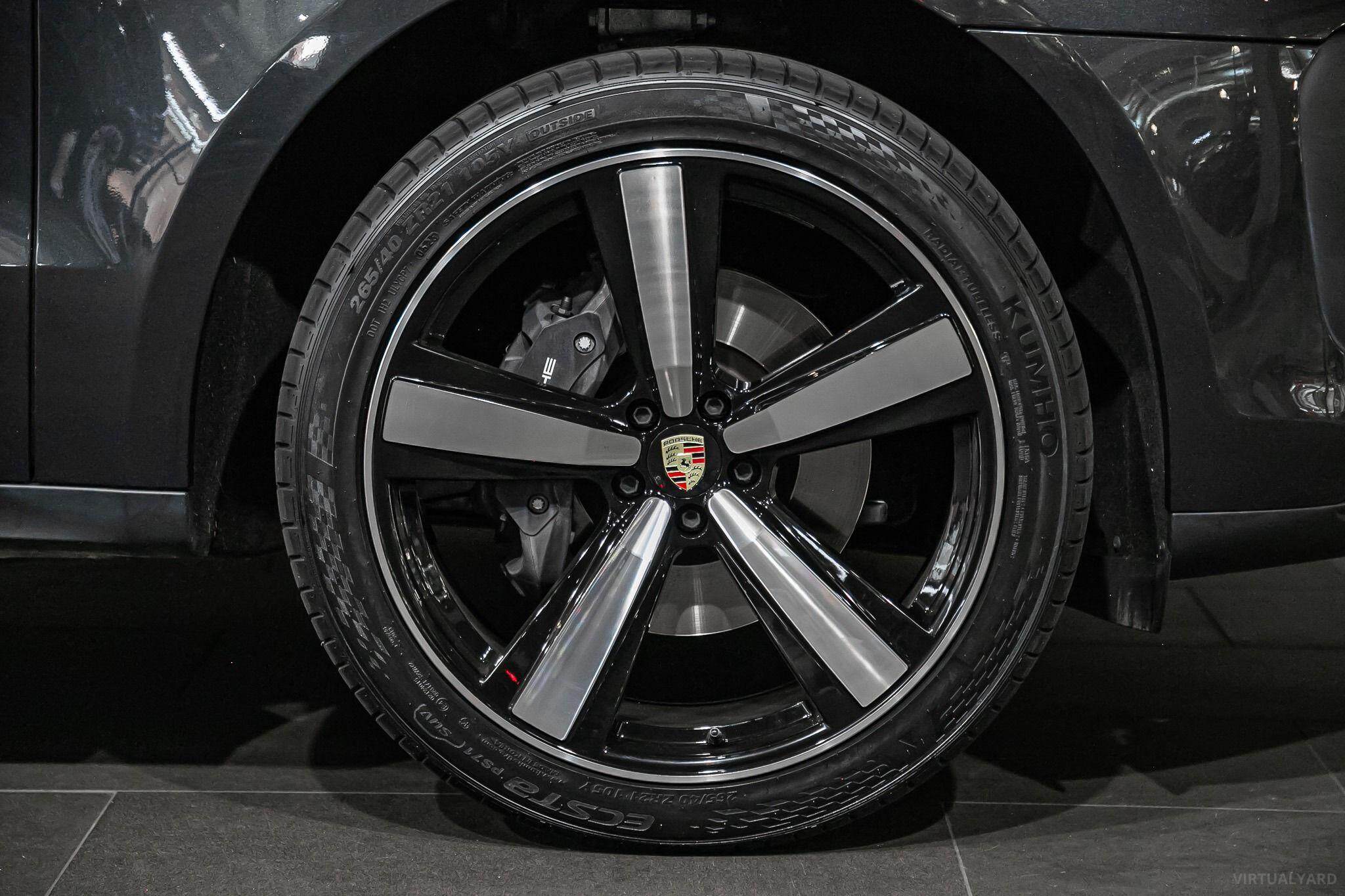 2024 Porsche Macan 95B Wagon 5dr PDK 7sp AWD 2.0T [MY24] 