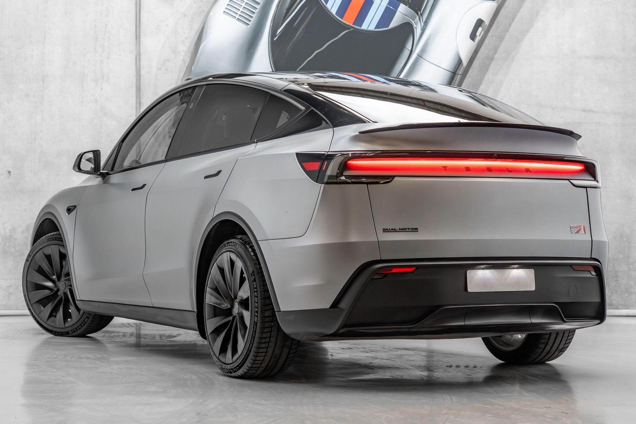 2025 Tesla Model Y Long Range Wagon 5dr Reduction Gear 1sp AWD 378kW [Jan] 