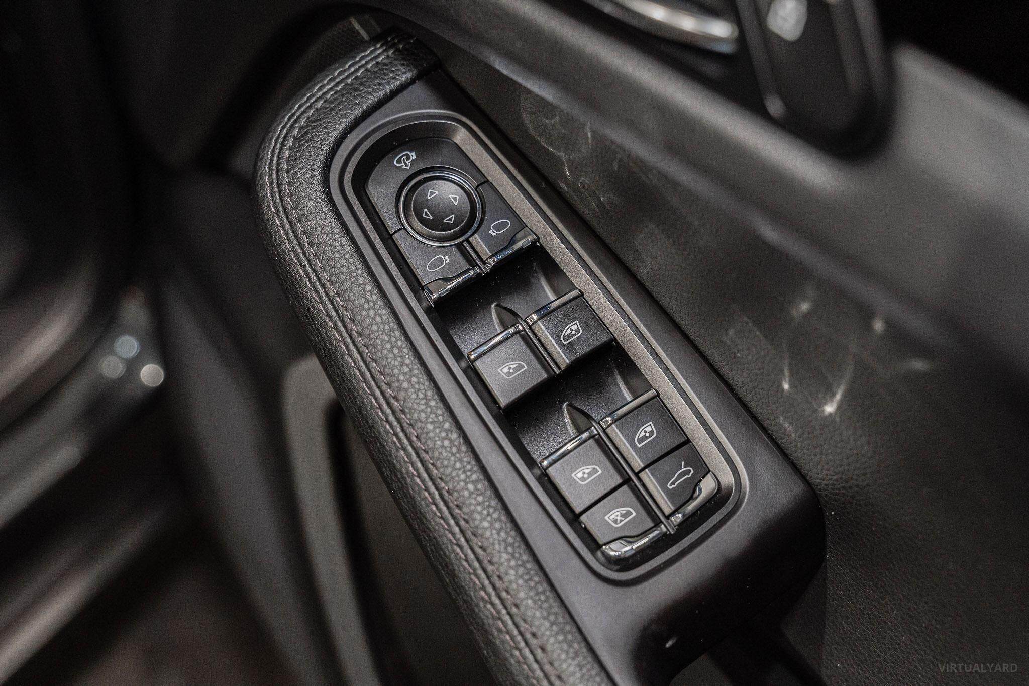 2024 Porsche Macan 95B Wagon 5dr PDK 7sp AWD 2.0T [MY24] 