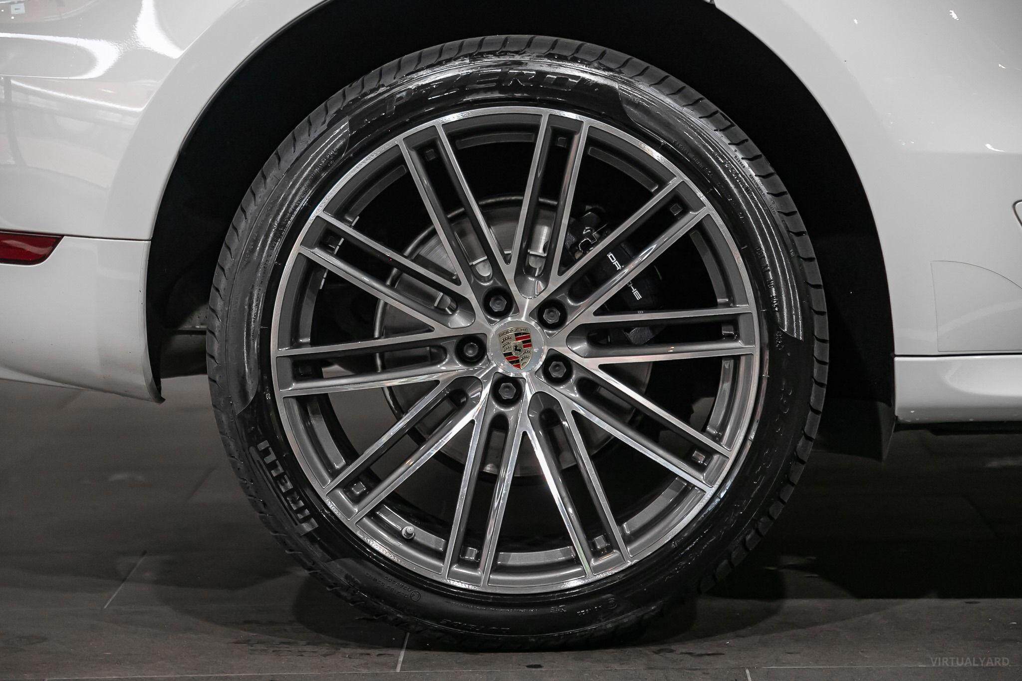 2020 Porsche Macan 95B Wagon 5dr PDK 7sp AWD 2.0T [MY20] 