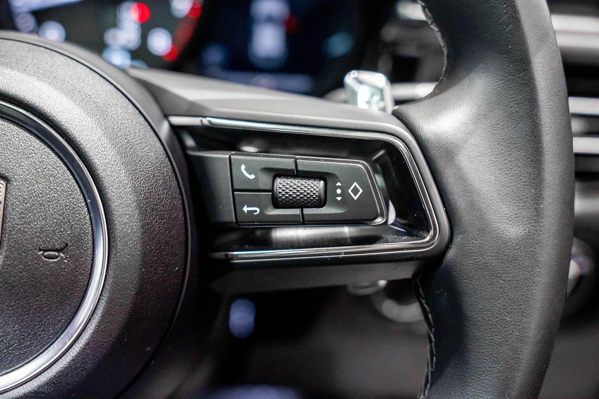 2024 Porsche Macan 95B Wagon 5dr PDK 7sp AWD 2.0T [MY24] 