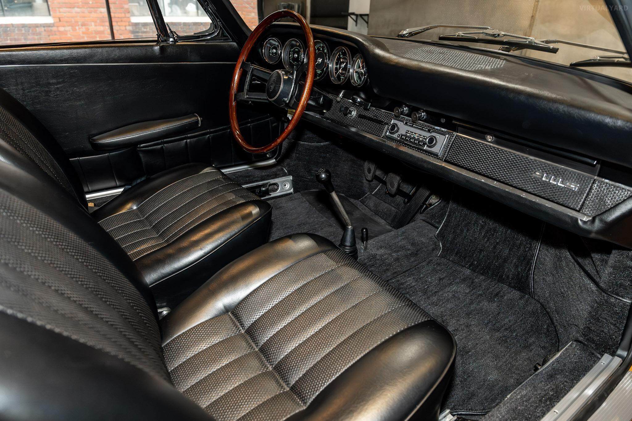 1967 PORSCHE 911 TARGA S 