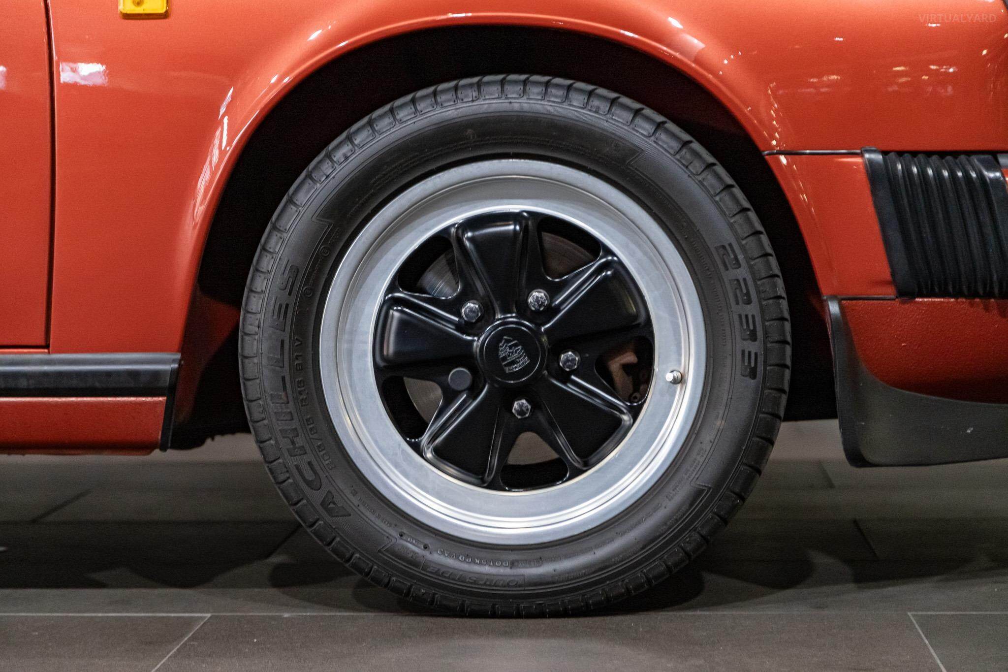 1983 Porsche 911 SC Coupe 2dr Man 5sp 3.0i 