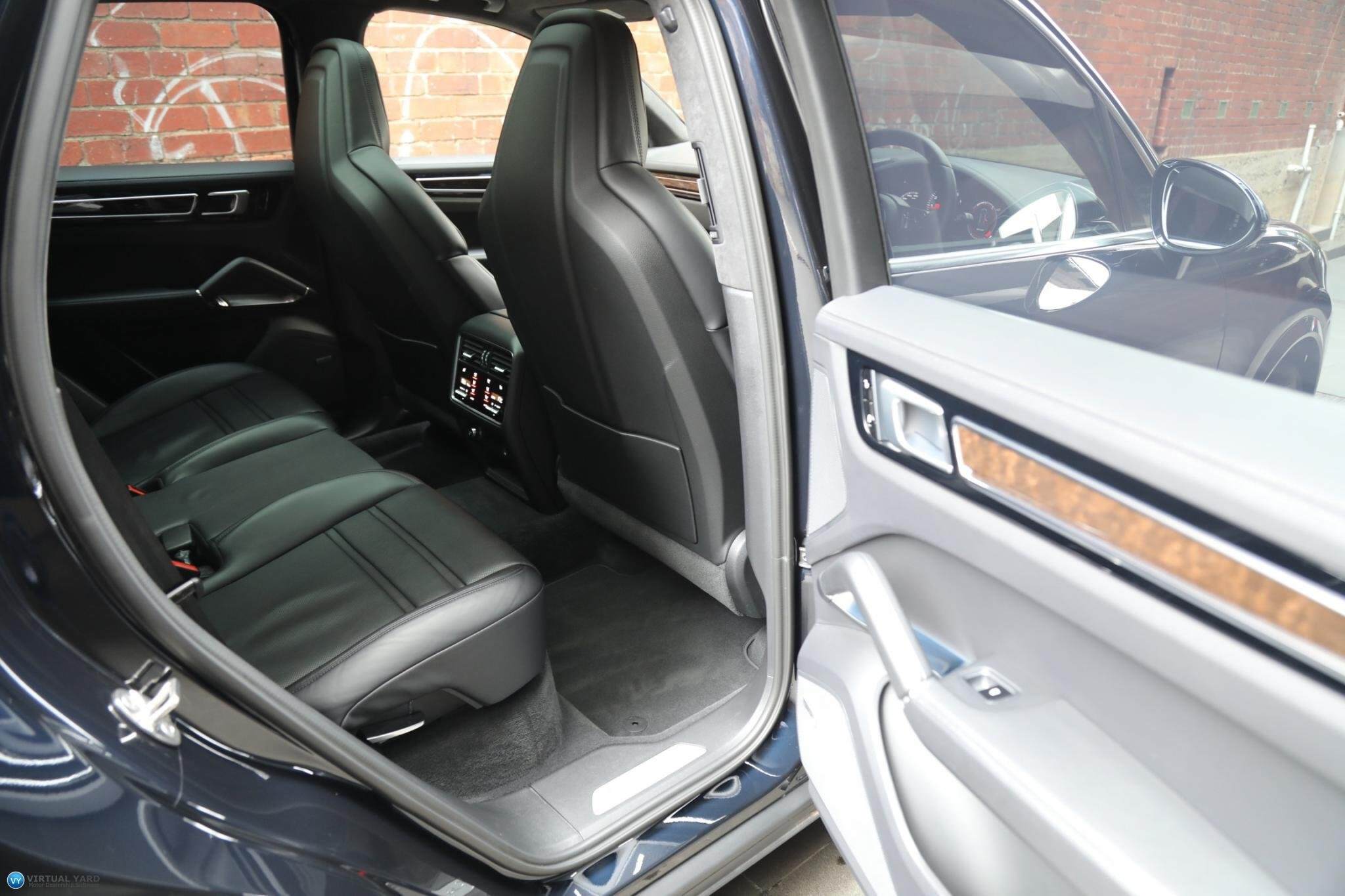 2018 Porsche Cayenne 9YA Turbo Wagon 5dr Tiptronic 8sp 4x4 4.0TT [MY19] 