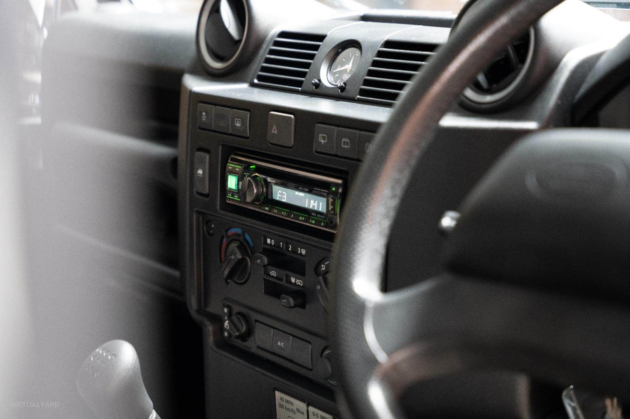 2014 Land Rover Defender 90 Wagon 3dr Man 6sp 4x4 2.2DT [MY15] 