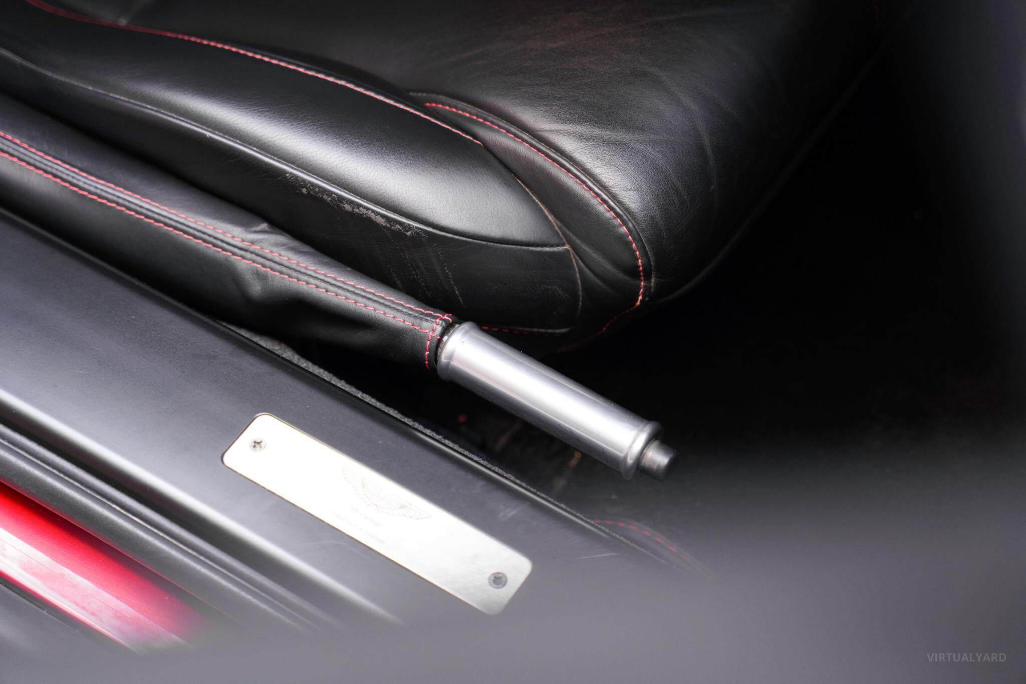 2014 Aston Martin V8 Vantage Coupe 2dr Man 6sp 4.7i [MY14] 