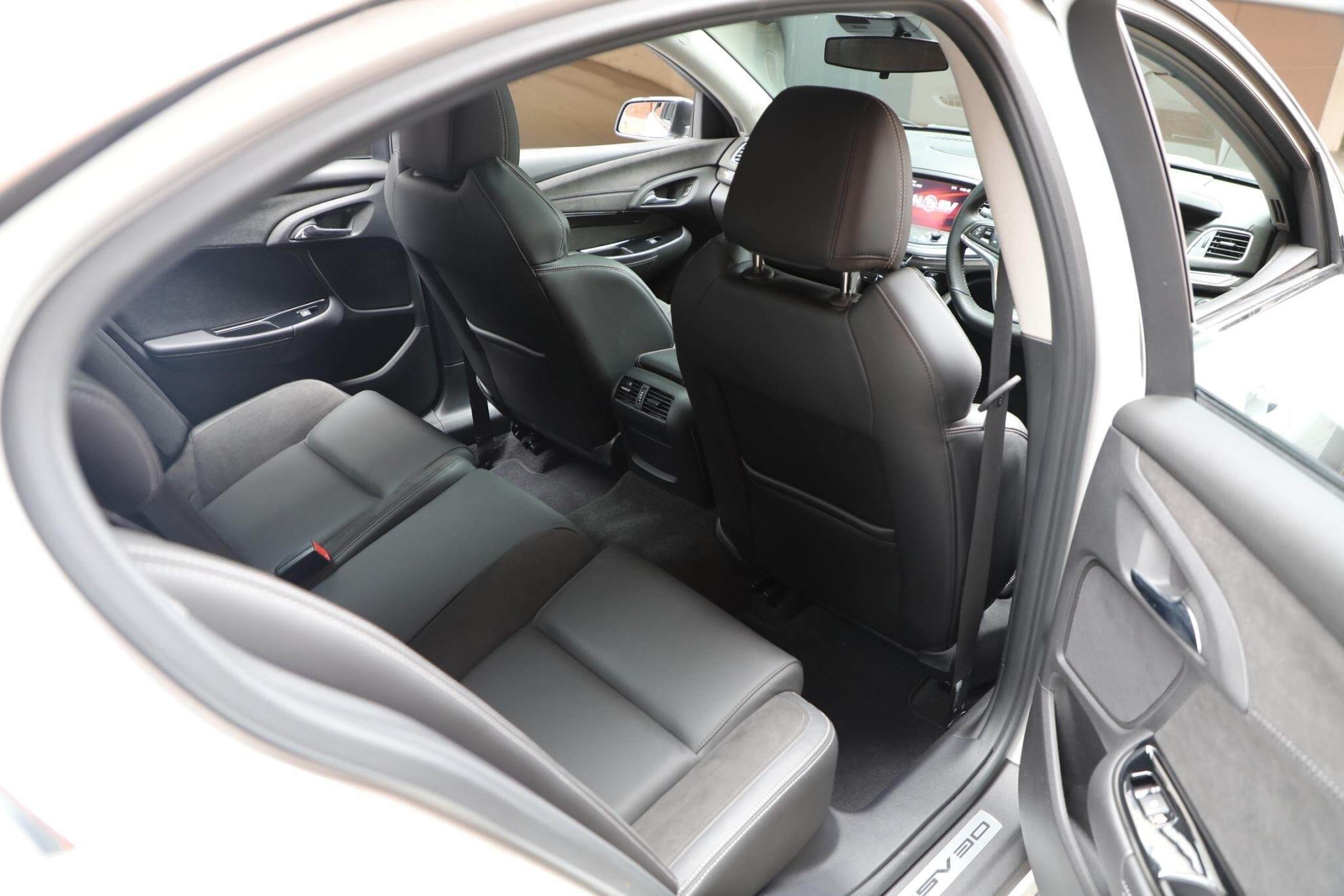 2017 Holden Special Vehicles Senator GEN-F2 Signature Sedan 4dr Spts Auto 6sp 6.2SC [MY17] 