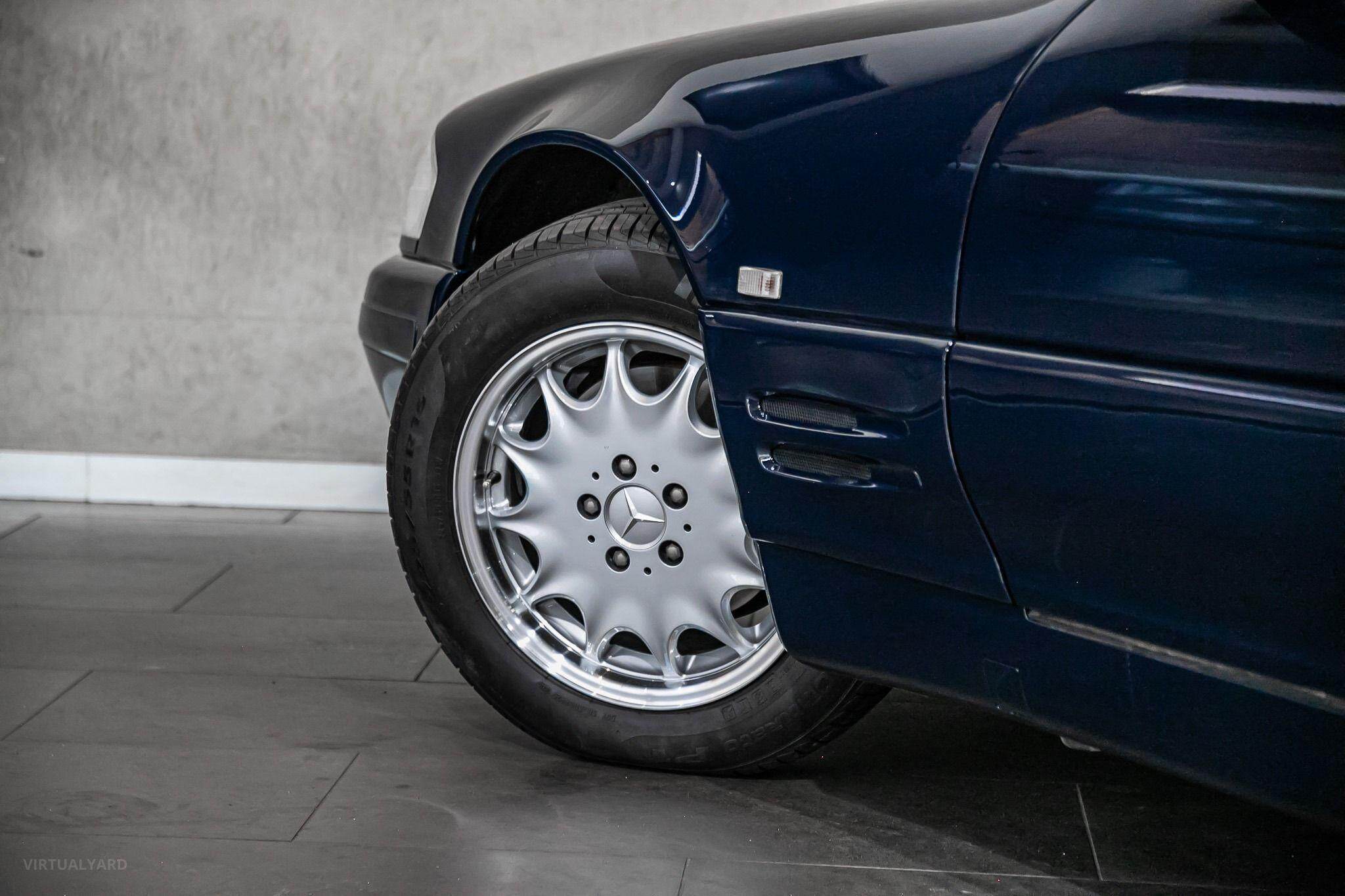 1996 Mercedes-Benz SL-Class R129 SL280 Roadster 2dr Auto 5sp 2.8i 