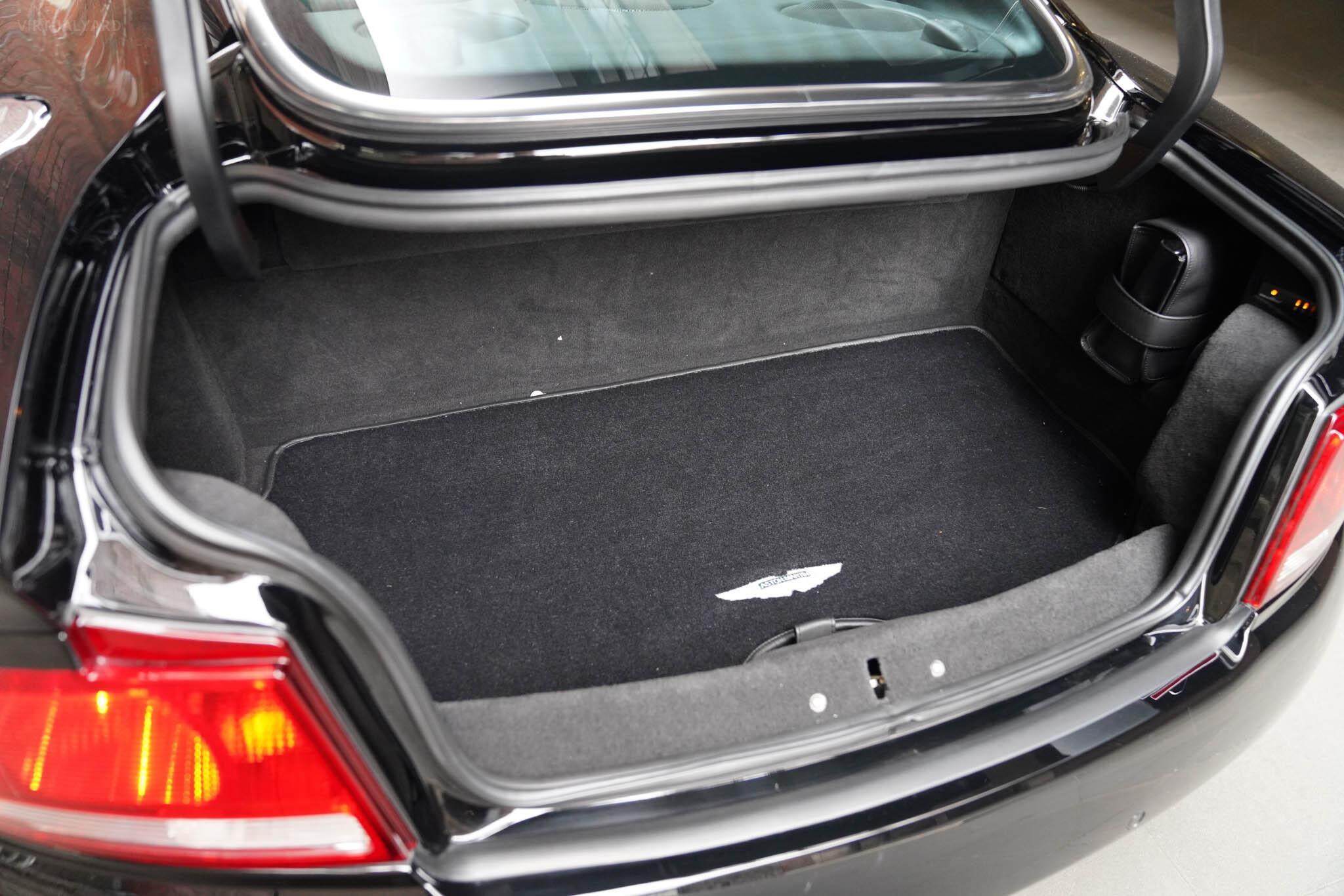 2007 Aston Martin Vanquish S Ultimate Coupe 2dr Mac 6sp 6.0i [MY07] 