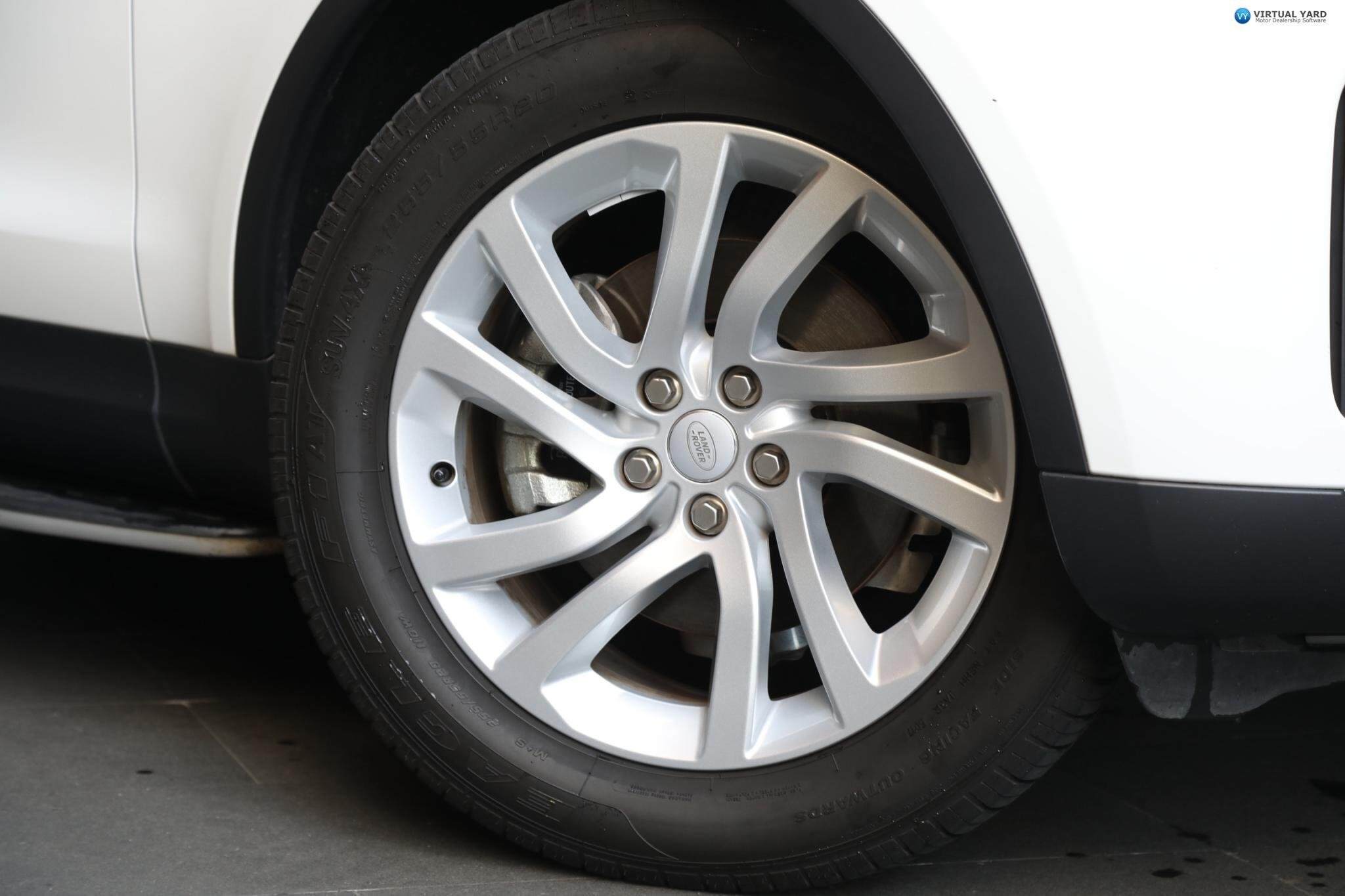 2018 Land Rover Discovery Series 5 TD4 HSE Wagon 5dr Spts Auto 8sp 4WD 2.0DT [MY18] 