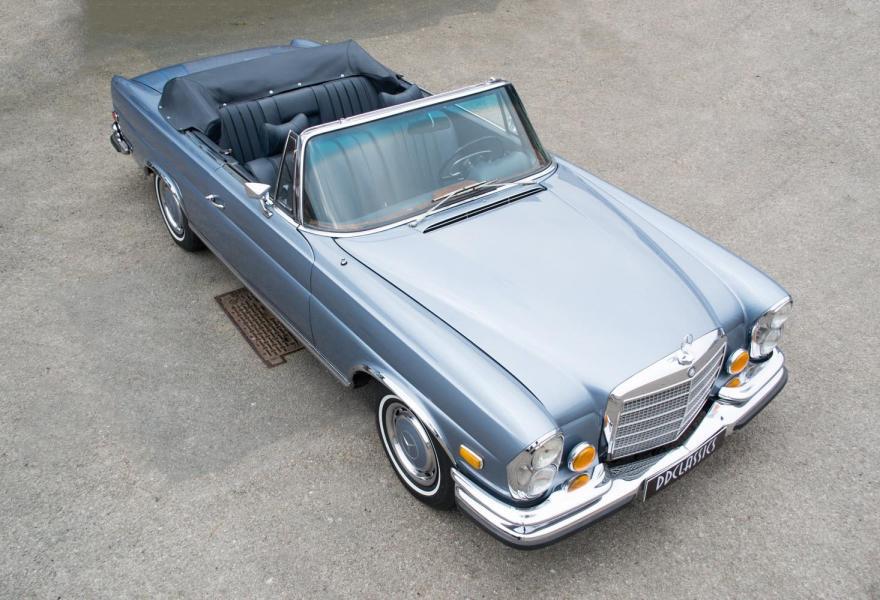 1971-Mercedes-Benz-280SE-3.5-28