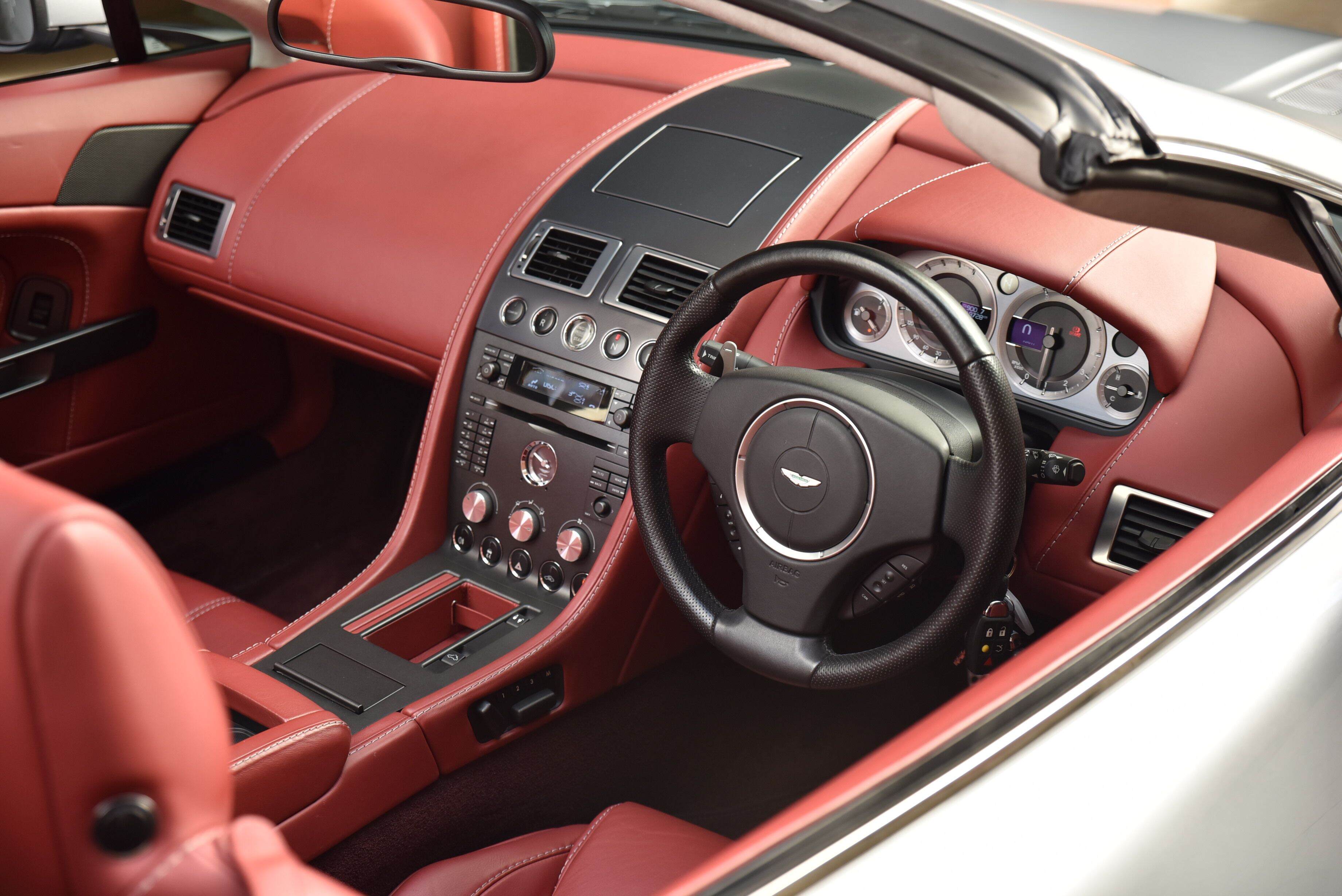 2007 Aston Martin V8 Vantage Roadster 2dr Seq. Mac 6sp 4.3i [MY08] 