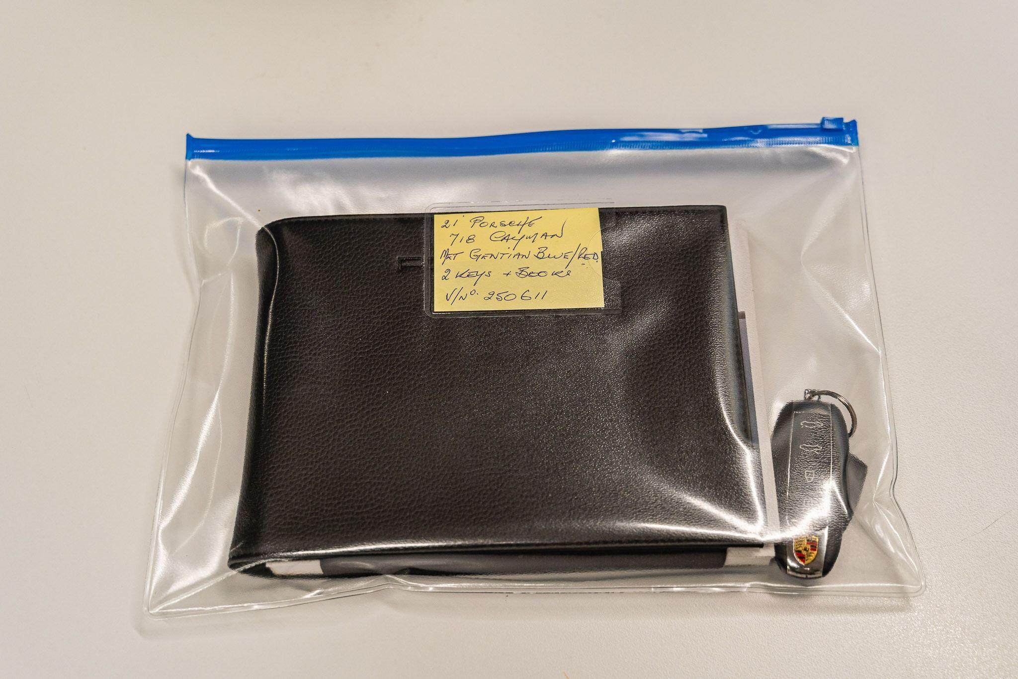 2021 Porsche 718 982 Cayman Coupe 2dr PDK 7sp 2.0T [MY21] 