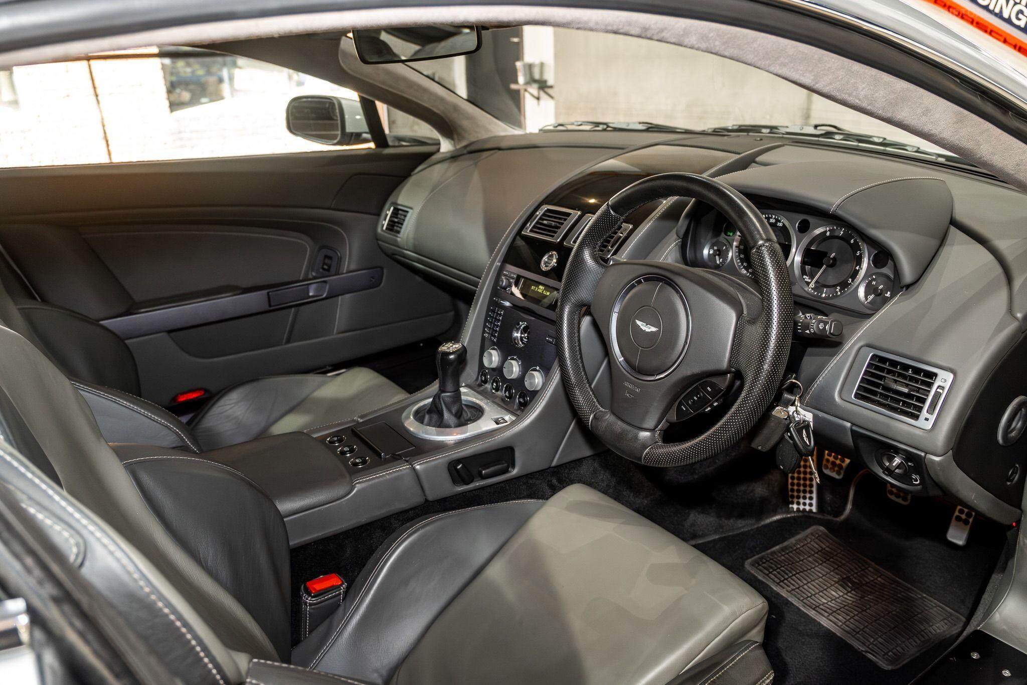 2006 Aston Martin V8 Vantage Coupe 2dr Man 6sp 4.3i [MY06.5] 