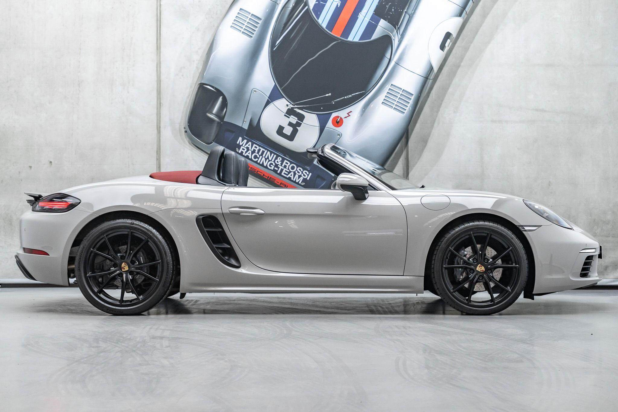 2022 Porsche 718 982 Boxster Convertible 2dr Man 6sp 2.0T [MY22] 