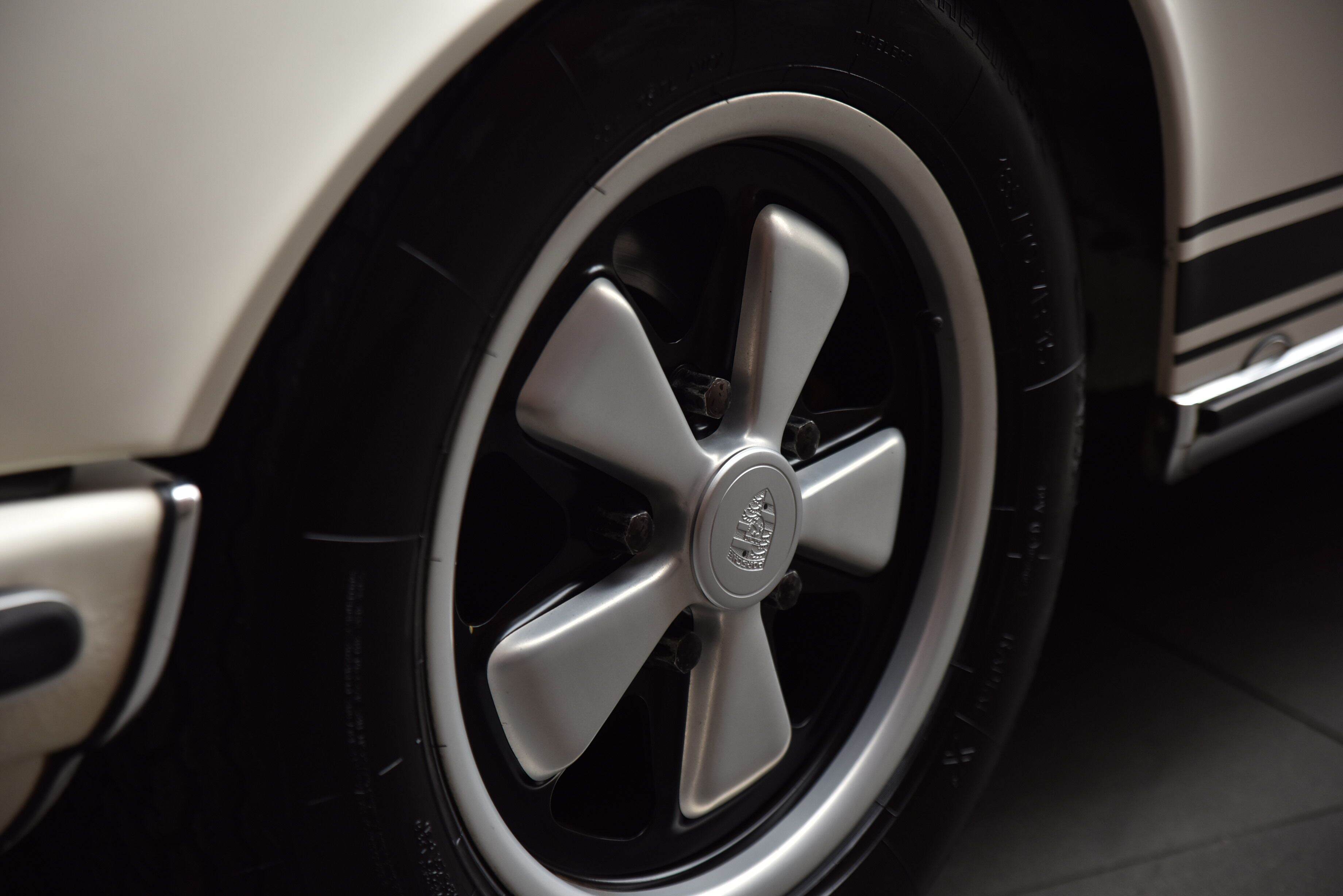 1973 Porsche 911 F E Coupe 2dr Man 5sp 2.4i 