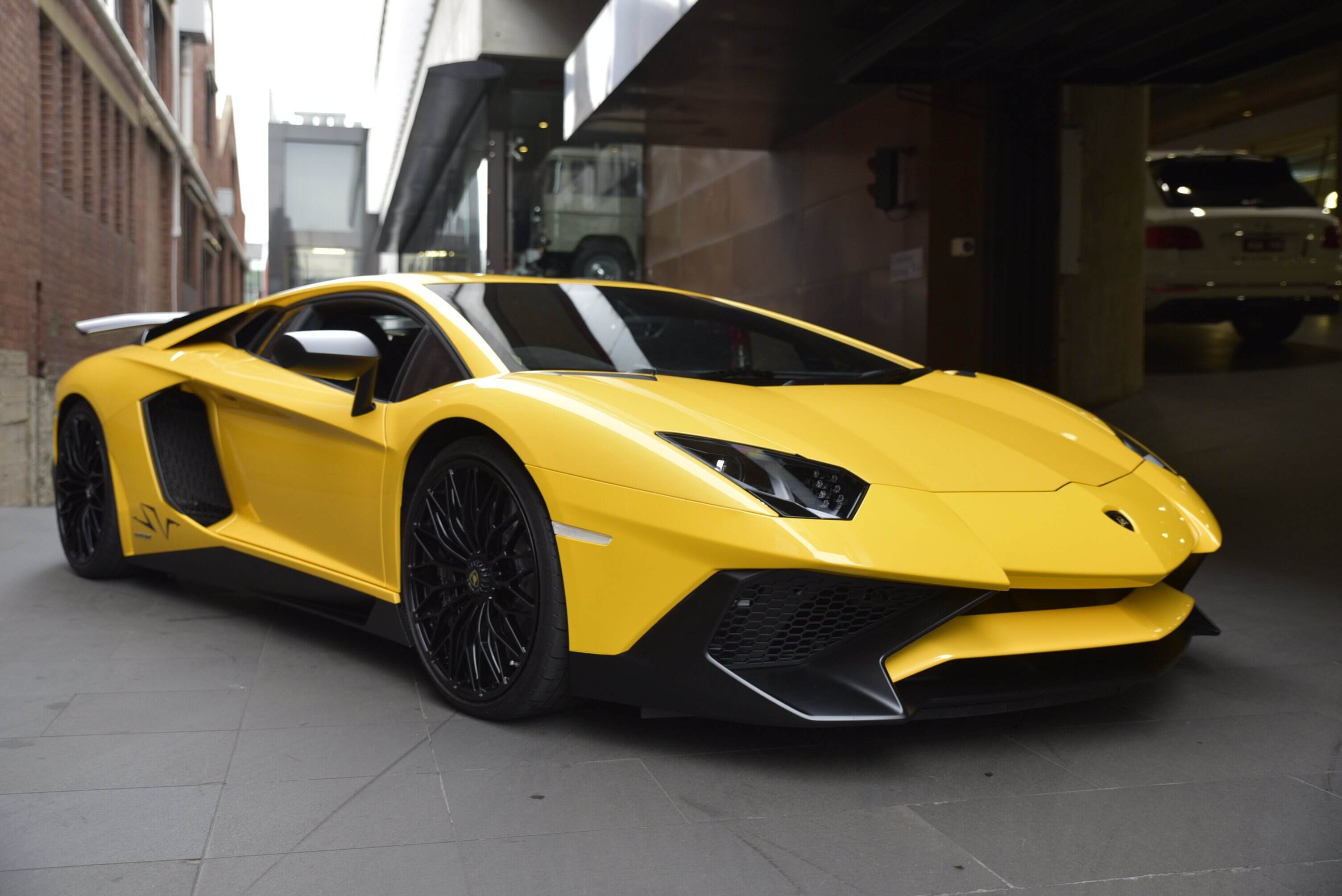 2015 Lamborghini Aventador 834 LP750-4 Superveloce Coupe 2dr ISR 7sp AWD 6.5i [MY16] 