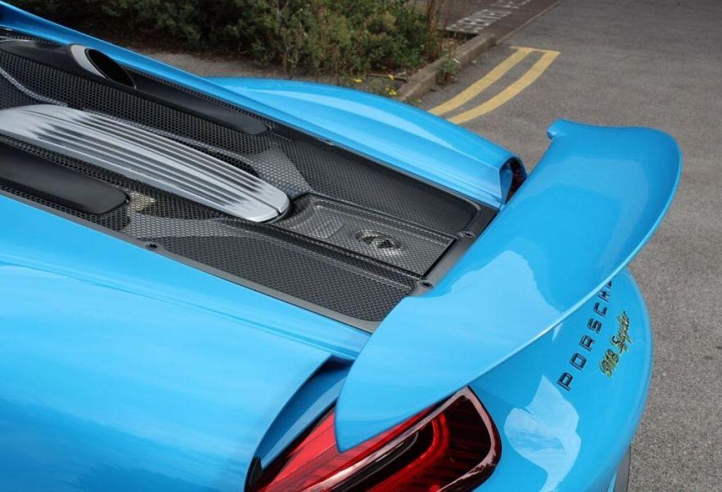 2015 Porsche 918 Spyder  