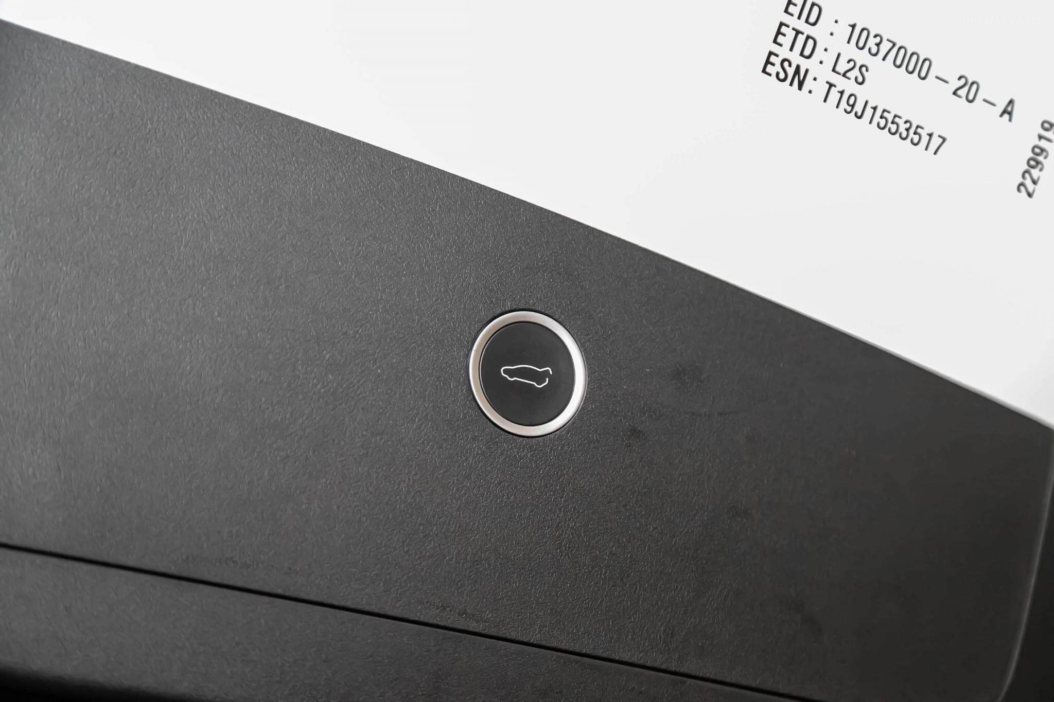 2019 Tesla Model X Long Range Wagon 5dr Reduction Gear 1sp AWD AC330kW [Mar] 