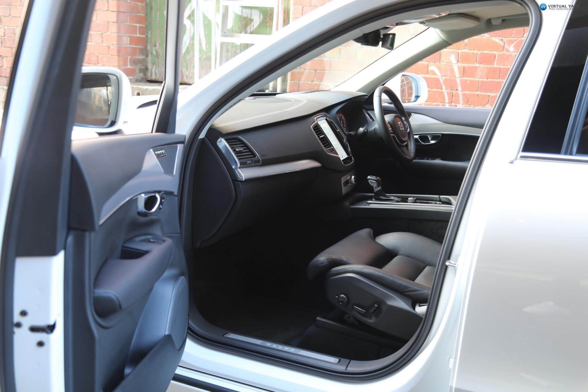 2019 Volvo XC90 D5 Momentum Wagon 7st 5dr Geartronic 8sp AWD 2.0DTT [MY20] 