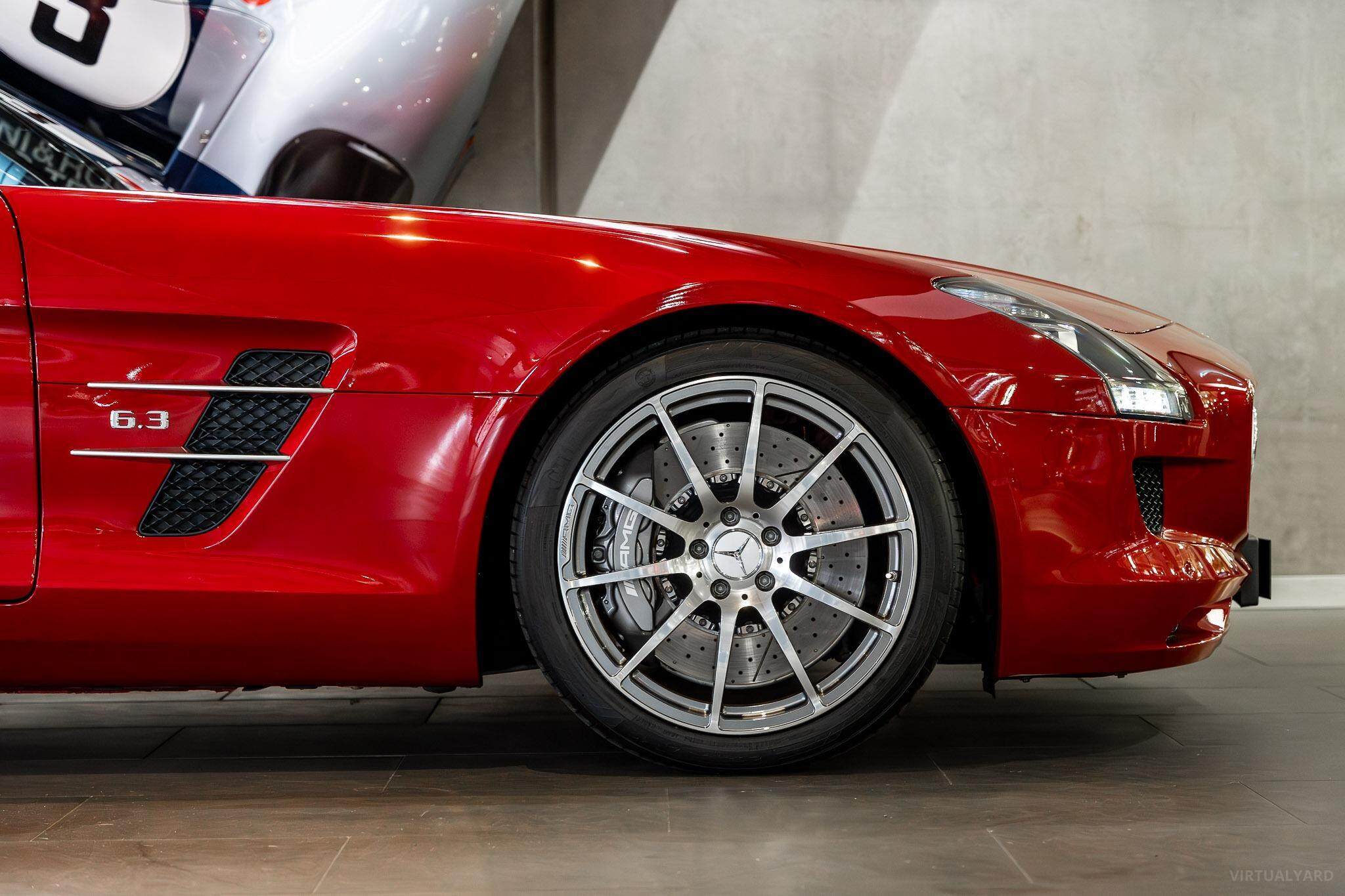 2013 Mercedes-Benz SLS-Class R197 SLS AMG Roadster 2dr SPEEDSHIFT DCT 7sp 6.3i 
