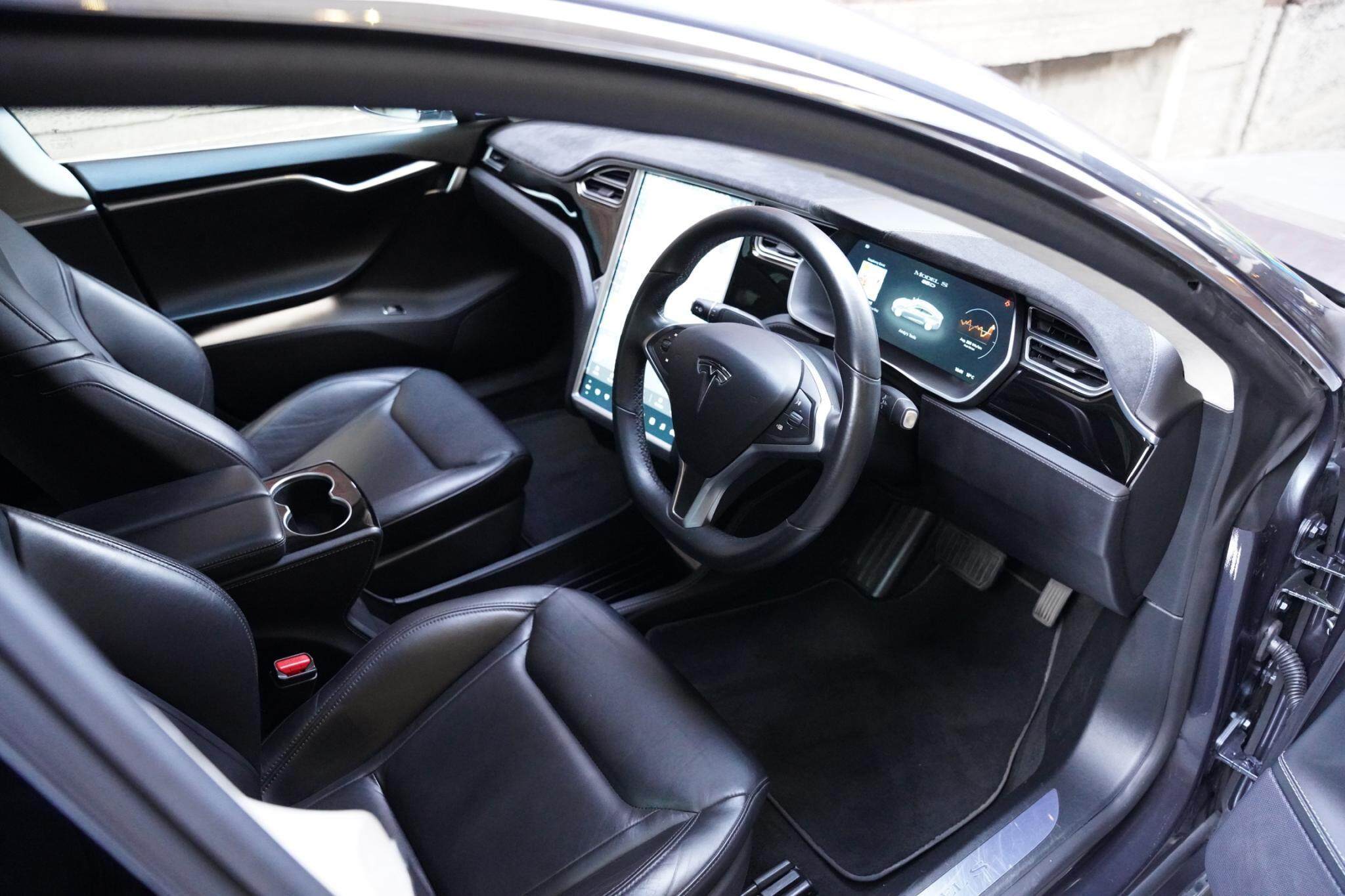 2015 Tesla Model S 85D Sportback 5dr Reduction Gear 1sp AWD AC311kW [Jan] 