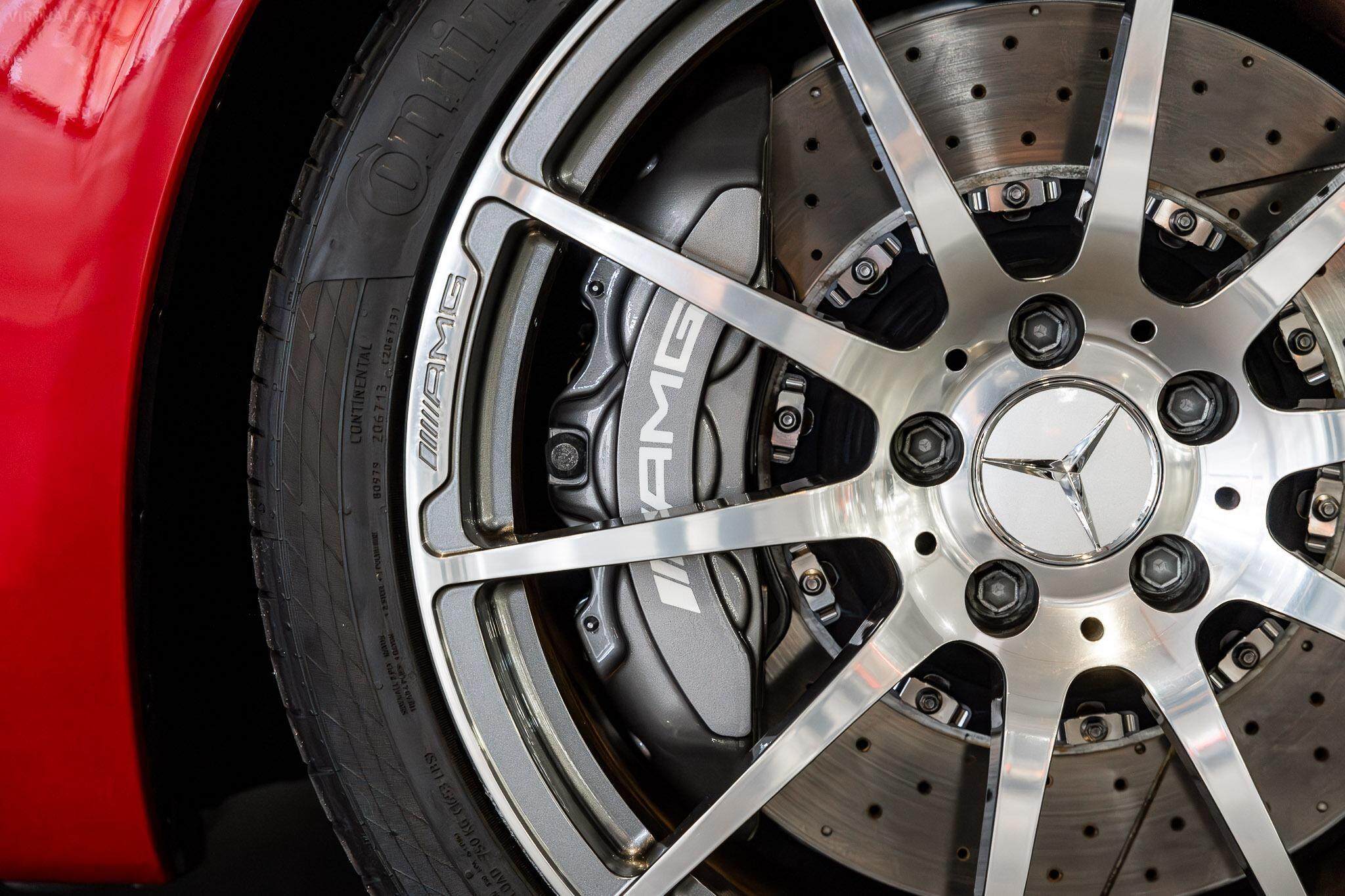 2013 Mercedes-Benz SLS-Class R197 SLS AMG Roadster 2dr SPEEDSHIFT DCT 7sp 6.3i 