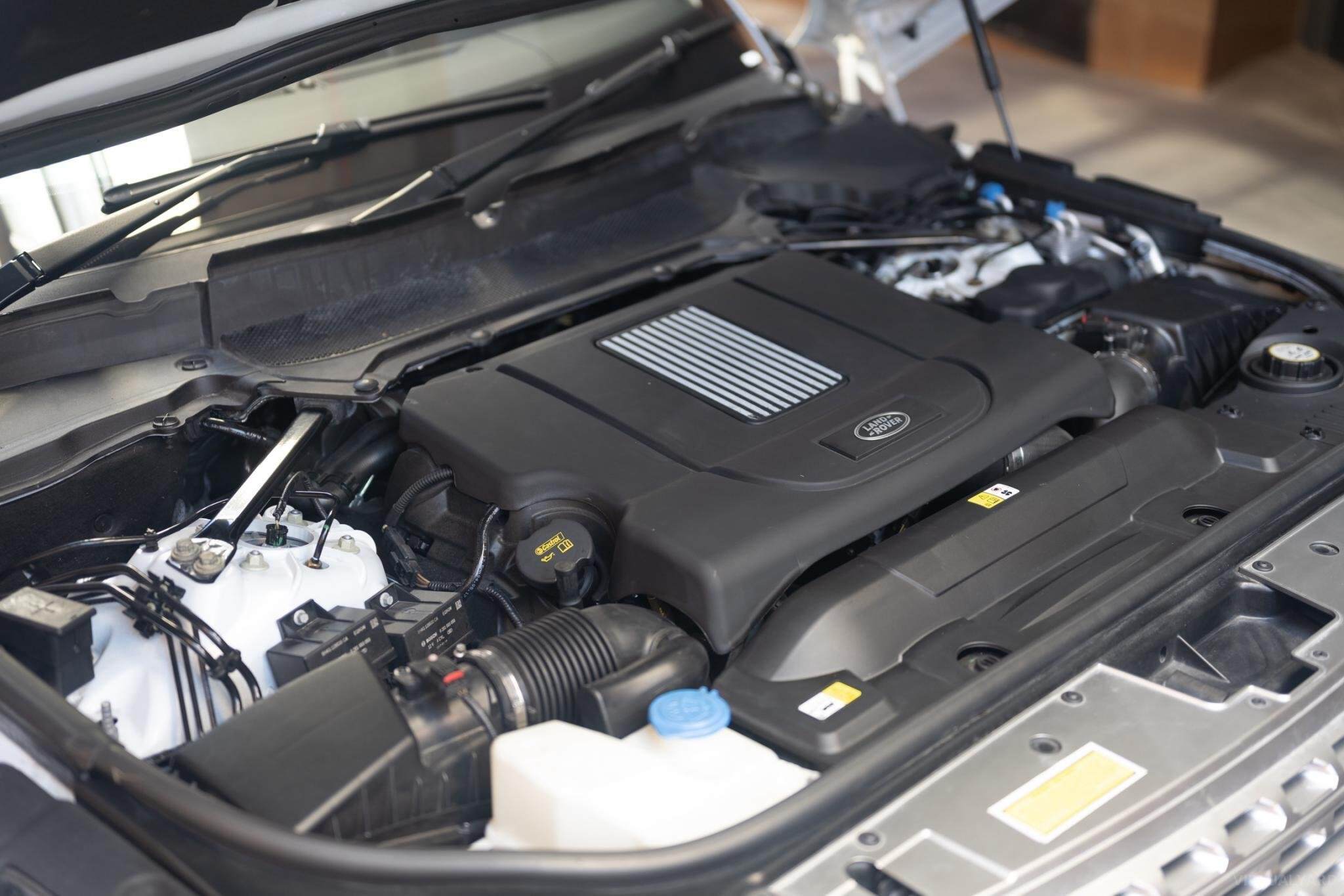 2017 Land Rover Range Rover L405 SDV8 Vogue SE Wagon 5dr Spts Auto 8sp 4x4 4.4DTT [MY17] 