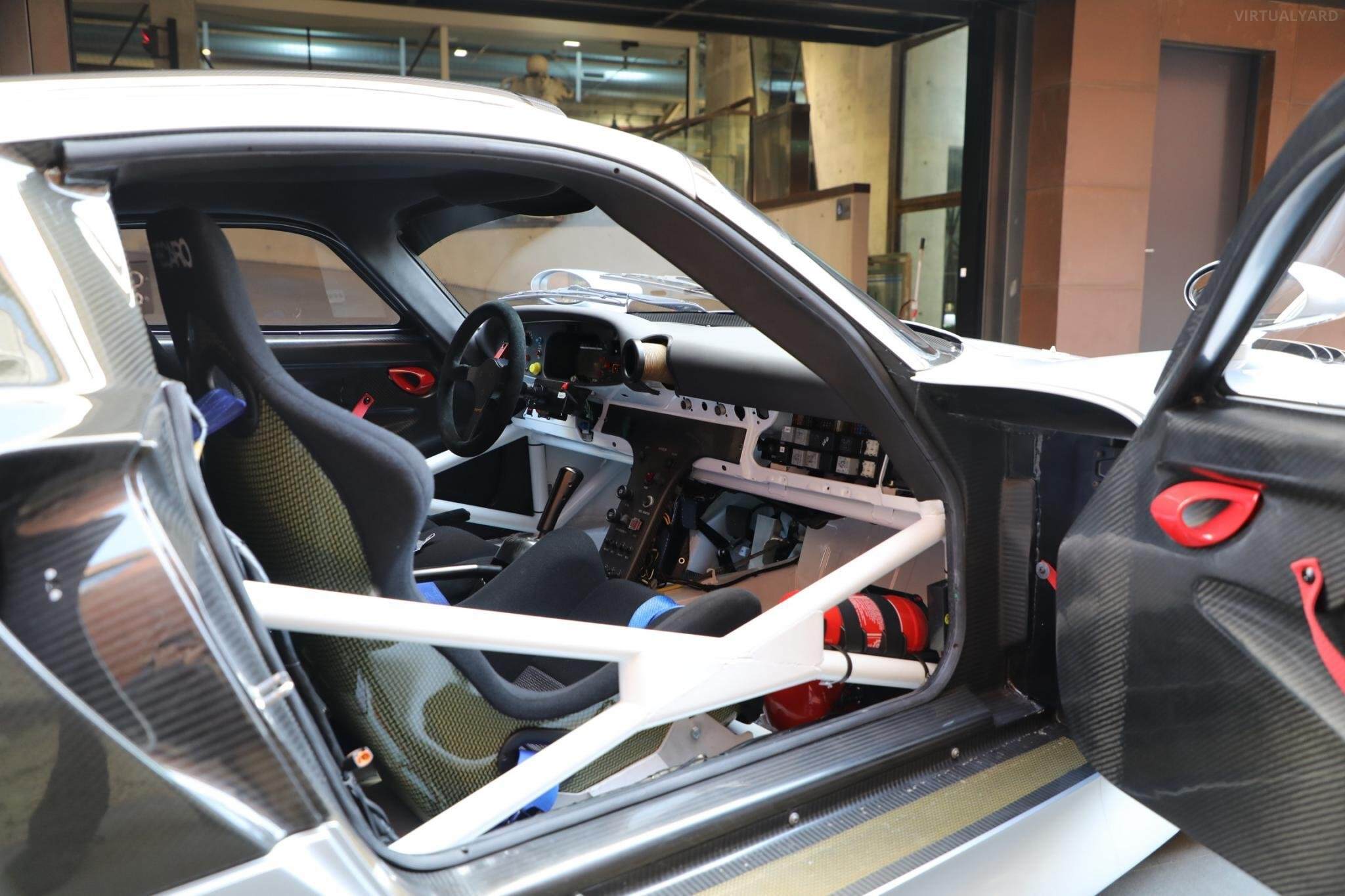 1997 Porsche 911 GT1 Evolution 