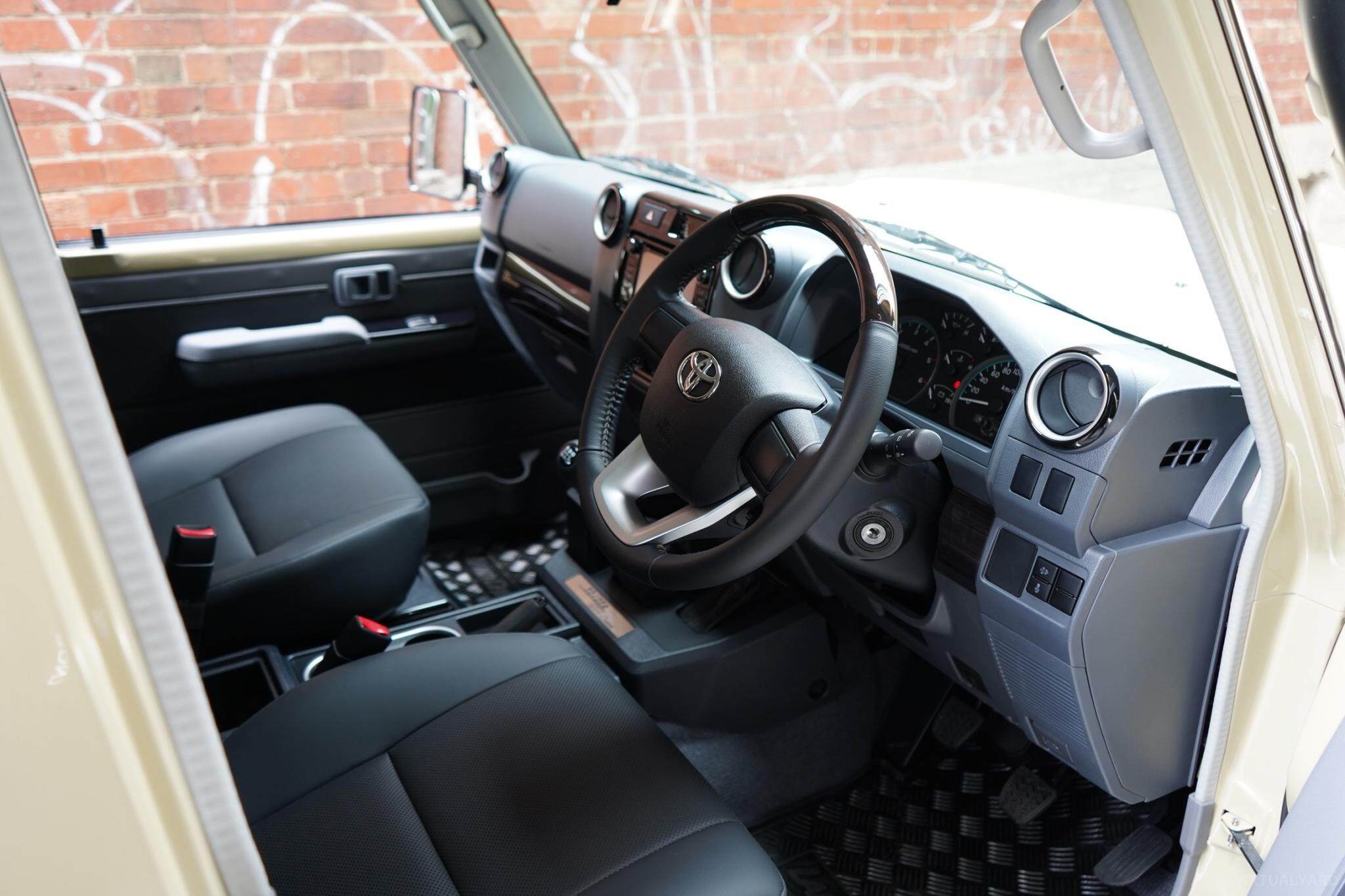 2021 Toyota Landcruiser VDJ76R 70th Anniversary Special Edition Wagon 5dr Man 5sp, 4x4 4.5DT 