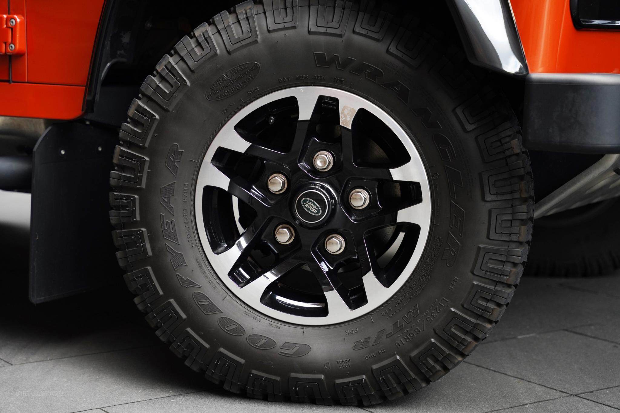 2015 Land Rover Defender 110 Adventure Wagon 5dr Man 6sp 4x4 2.2DT [MY16] 