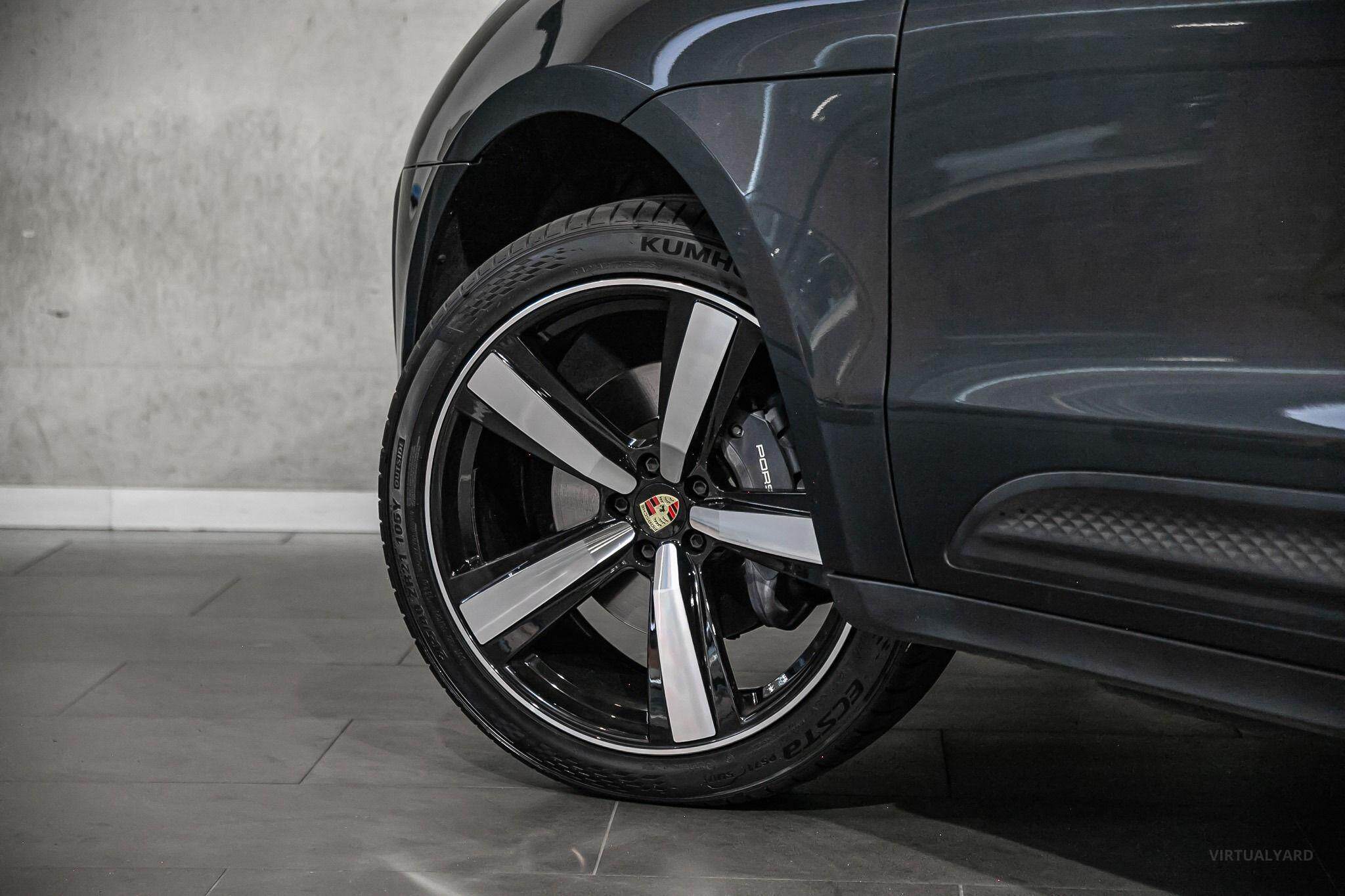 2024 Porsche Macan 95B Wagon 5dr PDK 7sp AWD 2.0T [MY24] 