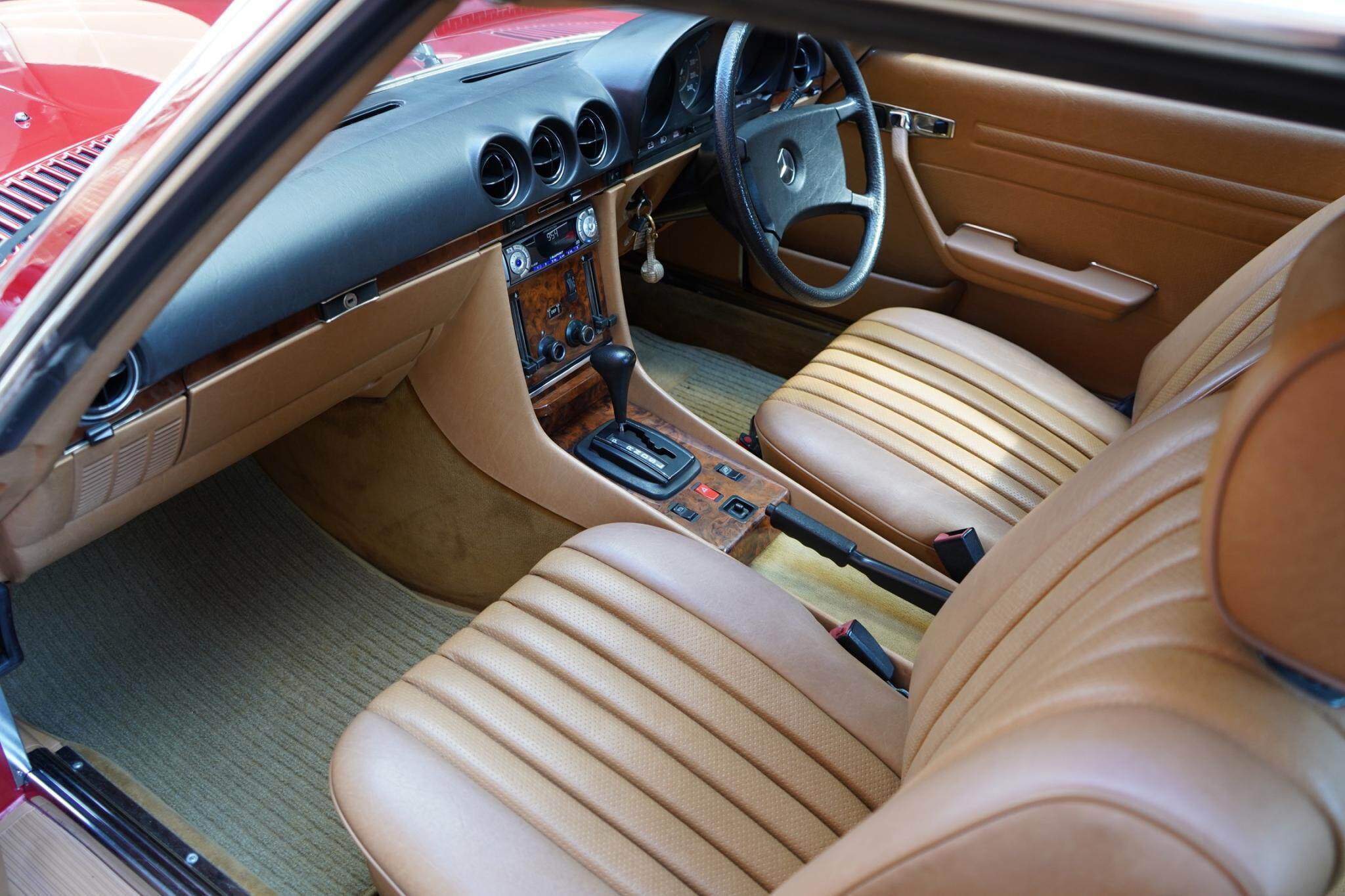 1985 Mercedes-Benz 380SL R107 Convertible 2dr Auto 4sp 3.8i 