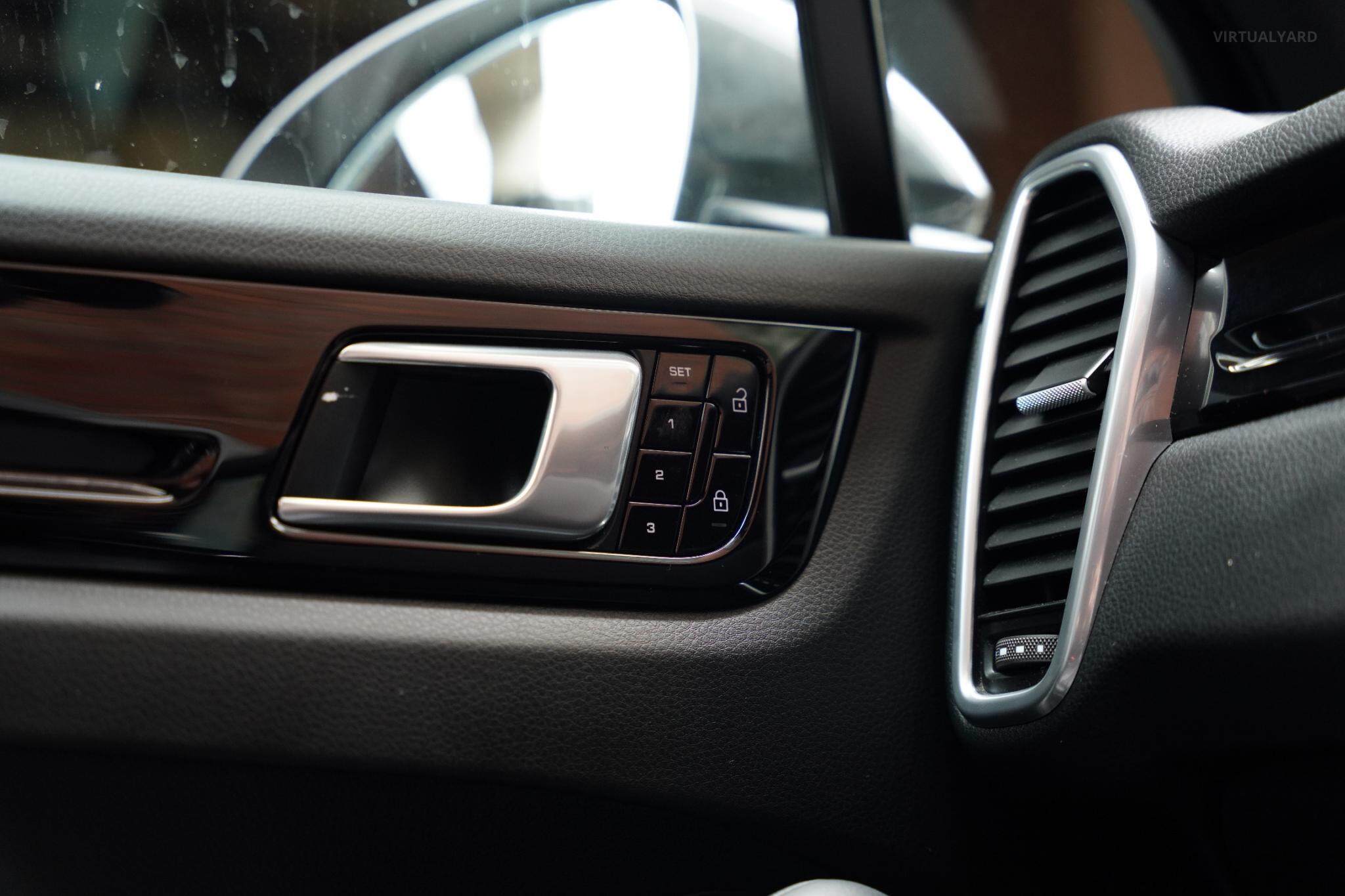 2019 Porsche Cayenne 9YA Wagon 5dr Tiptronic 8sp 4x4 3.0T [MY19] 