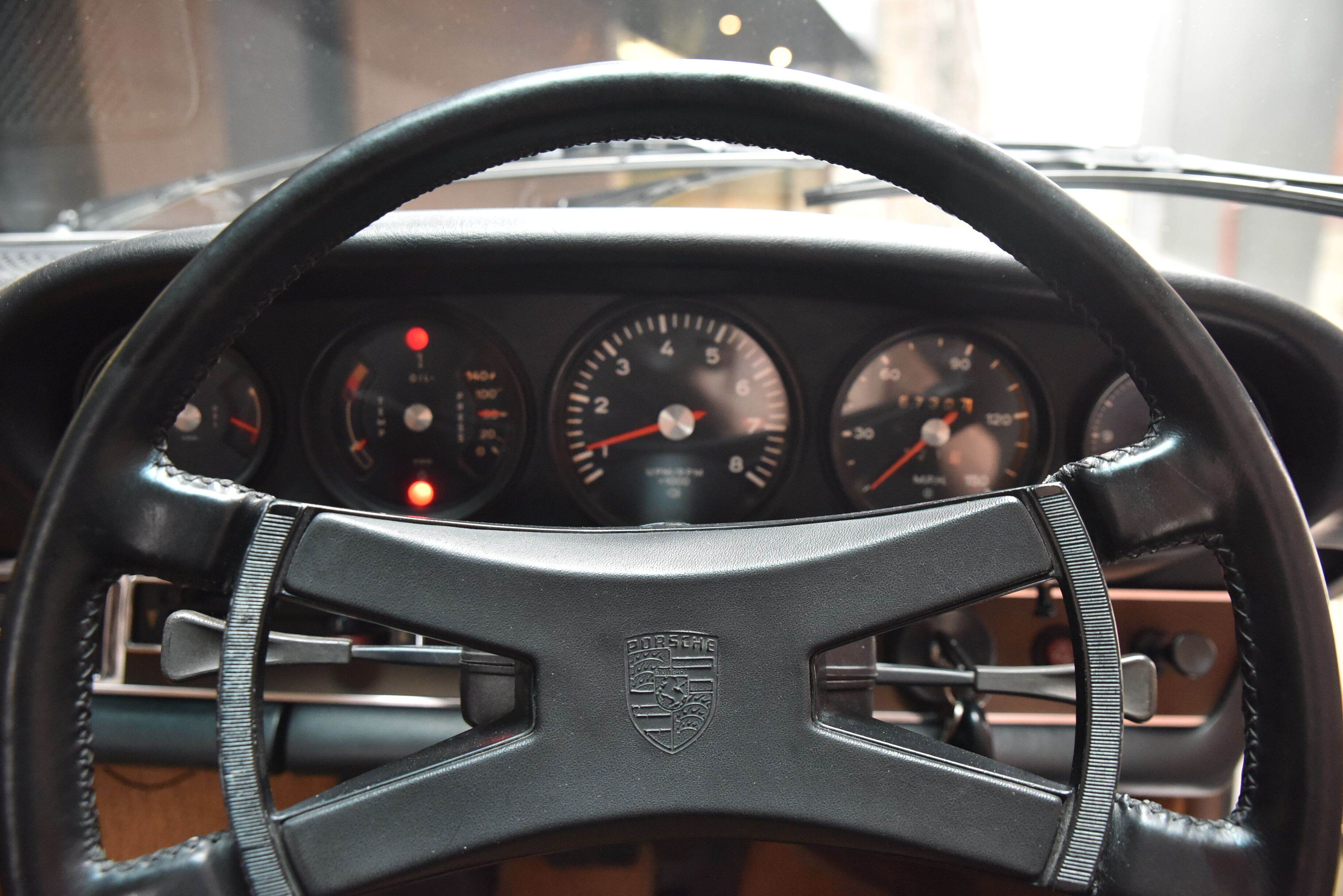 1973 Porsche 911 F E Coupe 2dr Man 5sp 2.4i 