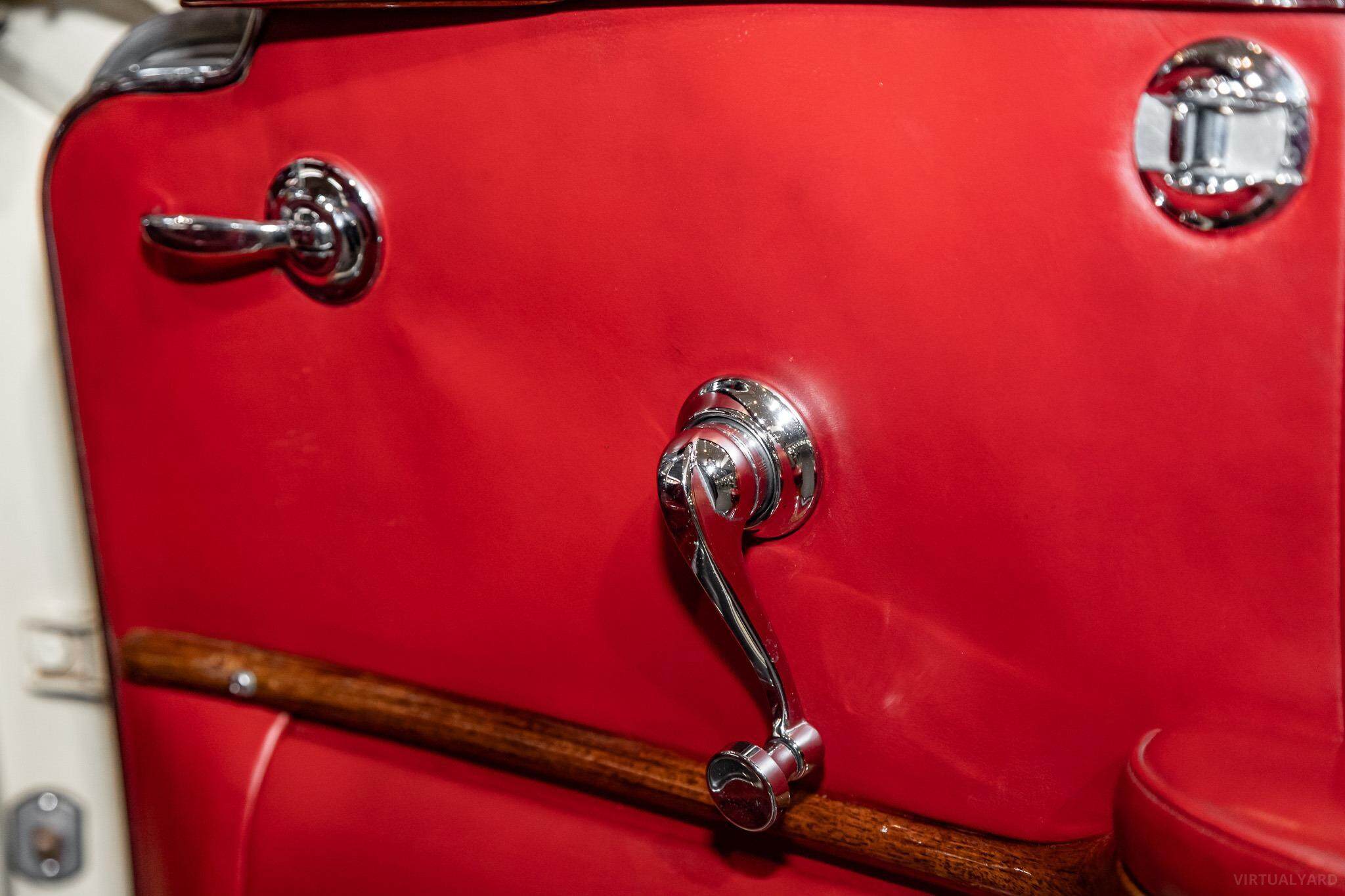 1959 Mercedes-Benz 220S  