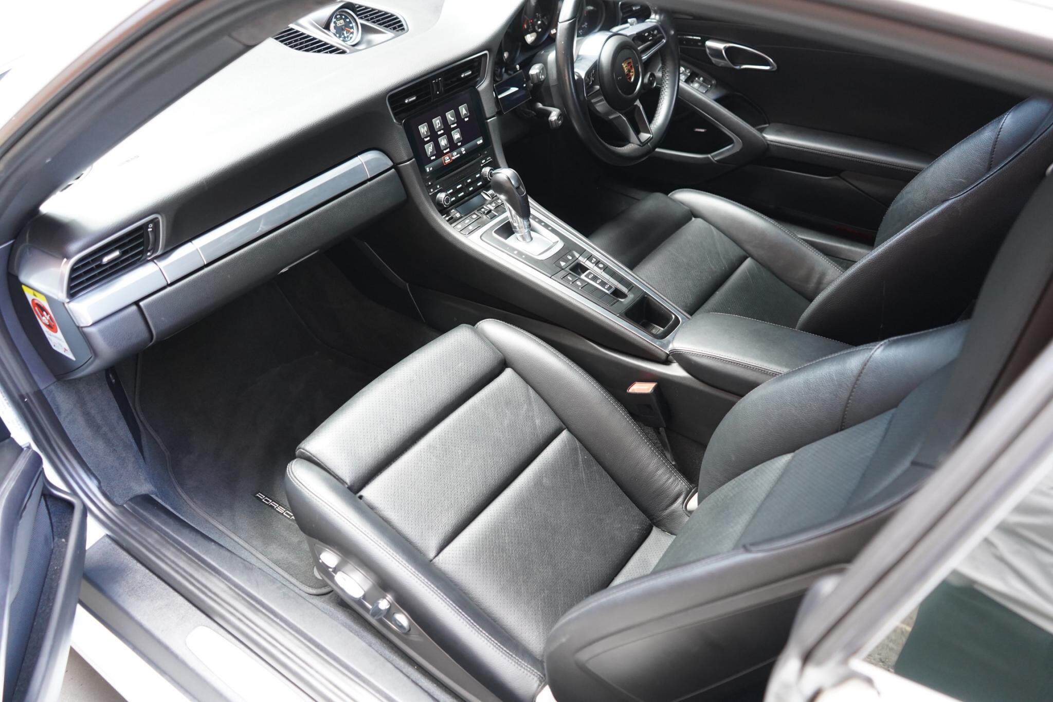 2017 Porsche 911 991 Carrera Coupe 2dr PDK 7sp 3.0TT [MY17] 