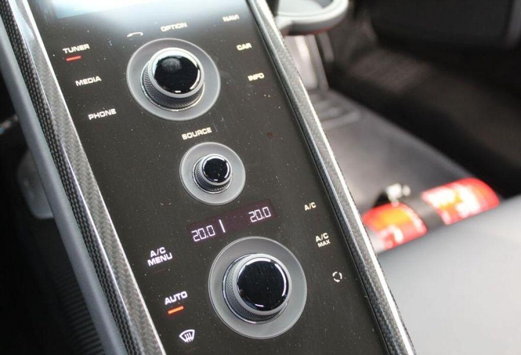 2015 Porsche 918 Spyder  