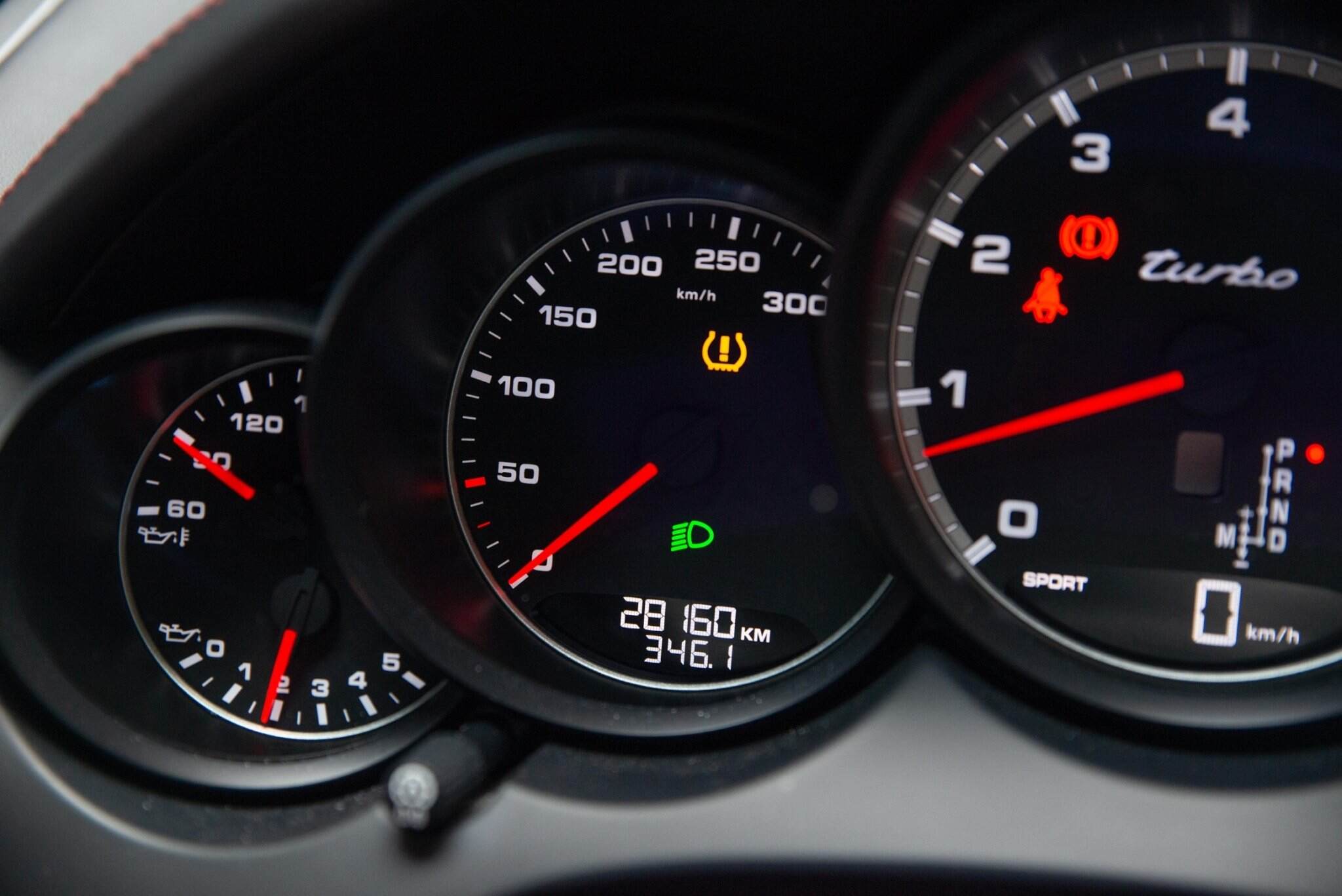 2015 Porsche Cayenne 92A Turbo Wagon 5dr Tiptronic 8sp 4x4 4.8TT [MY15] 