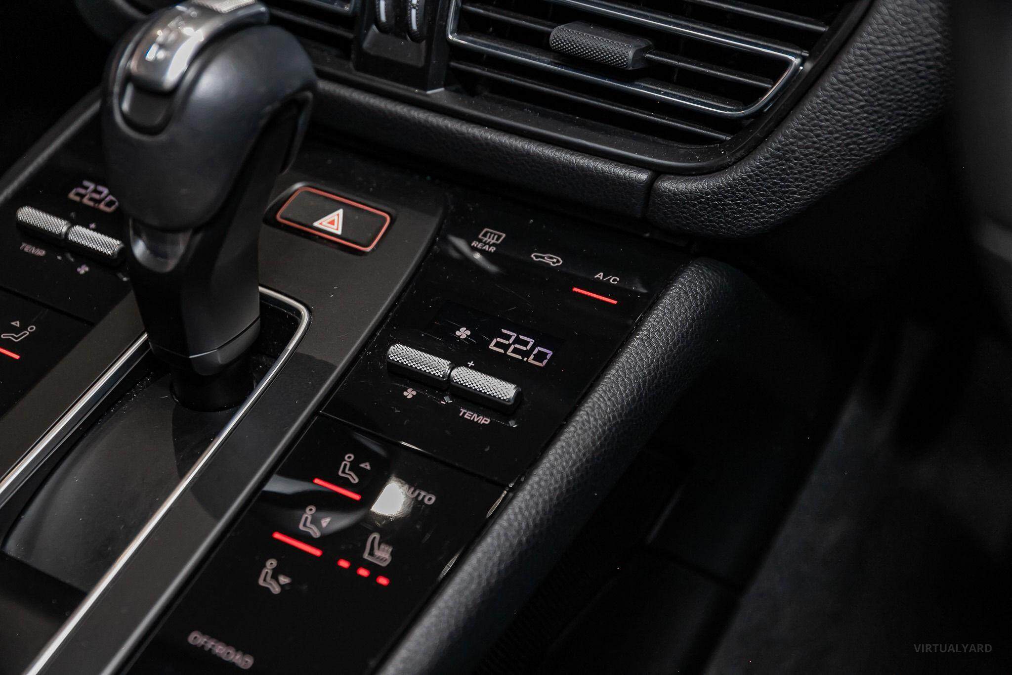 2023 Porsche Macan 95B Wagon 5dr PDK 7sp AWD 2.0T [MY23] 