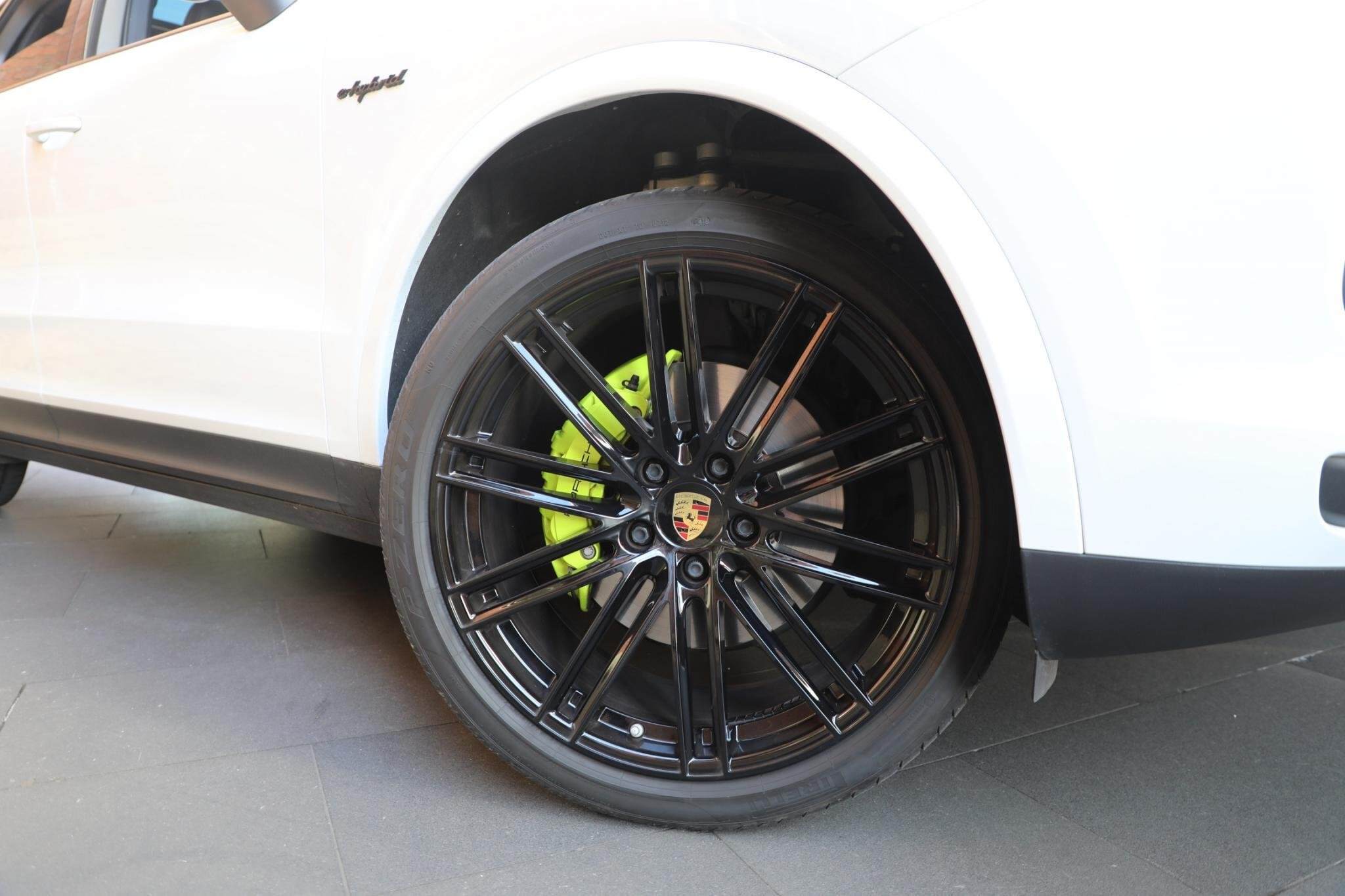 2019 Porsche Cayenne 9YA E-Hybrid Wagon 5dr Tiptronic 8sp 4x4 3.0T/100kW Hybrid [MY19] 